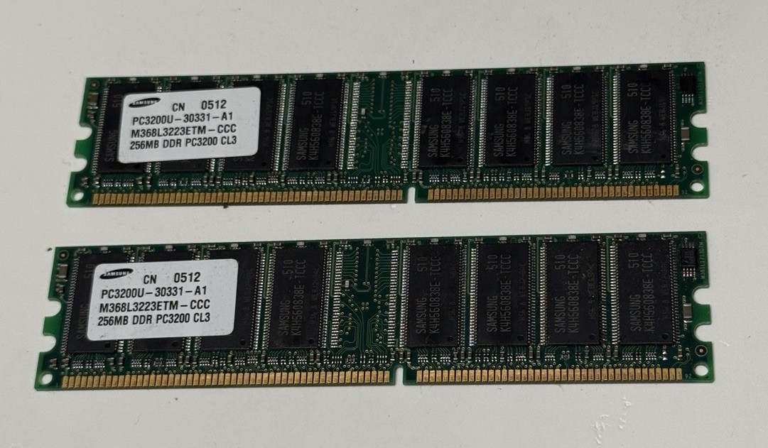 Samsung 2x 256MB DDR PC3200 CL3 184-Pin DIMM M368L3223ETM-CCC PC3200U-30331-A1