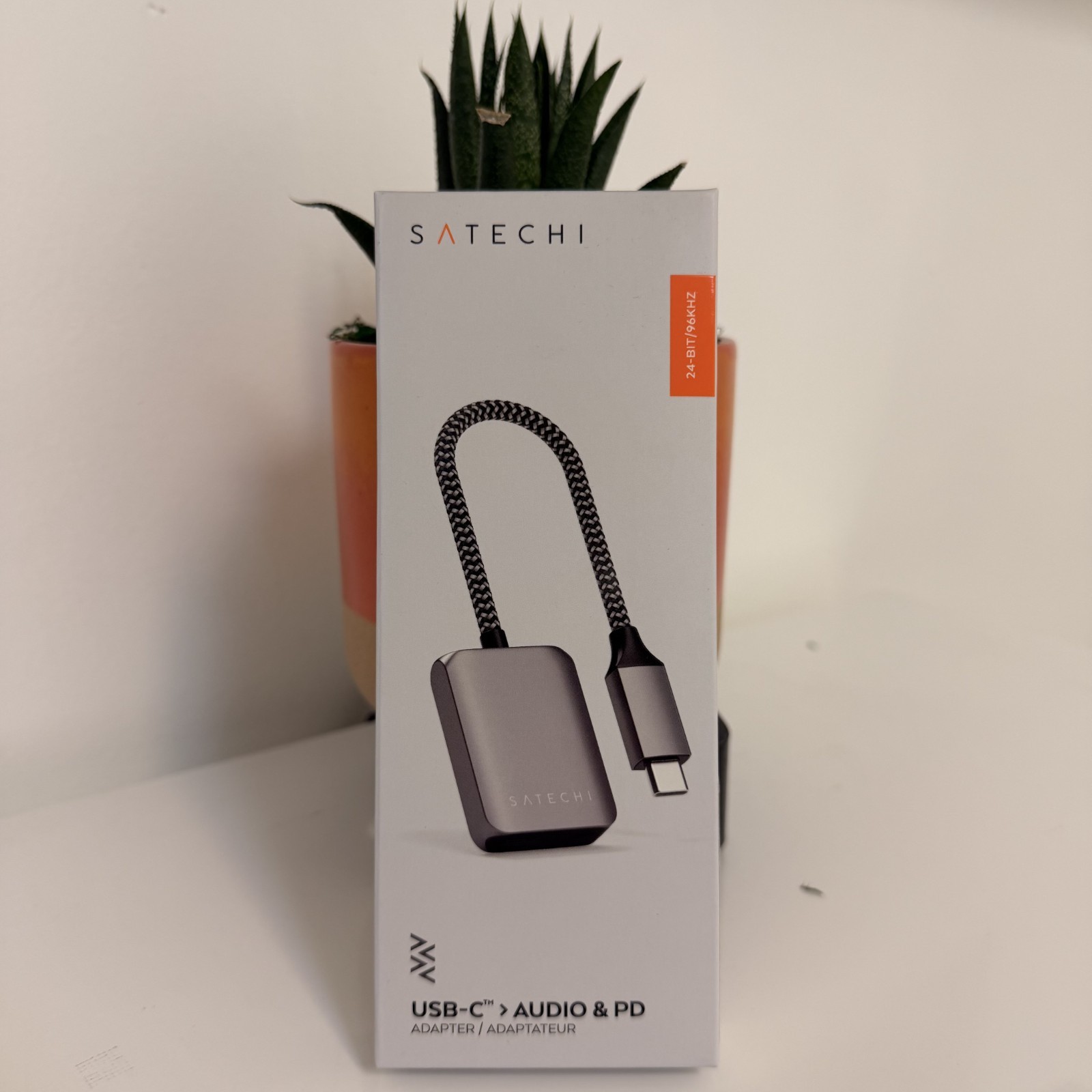 New Satechi USB-C to Audio and PD 24-BIT/96Khz ST-UCAPDAM Gray