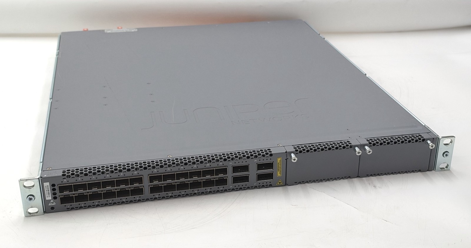 Juniper EX4600-40F-AFO 24-Port Dual PSU Network Switch *Orange Fans*
