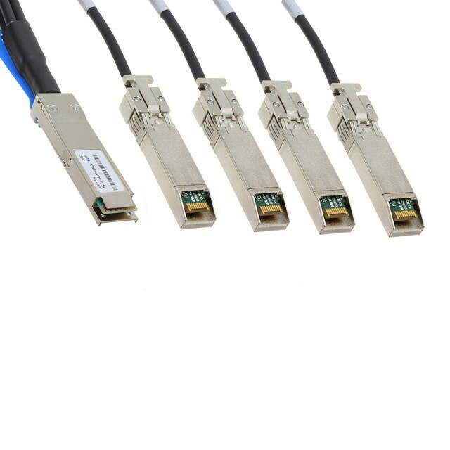 Amphenol SF-QSFP4SFPPS-003 QSFP to 4 SFP+ Splitter Cable 5M (16.4 Feet)