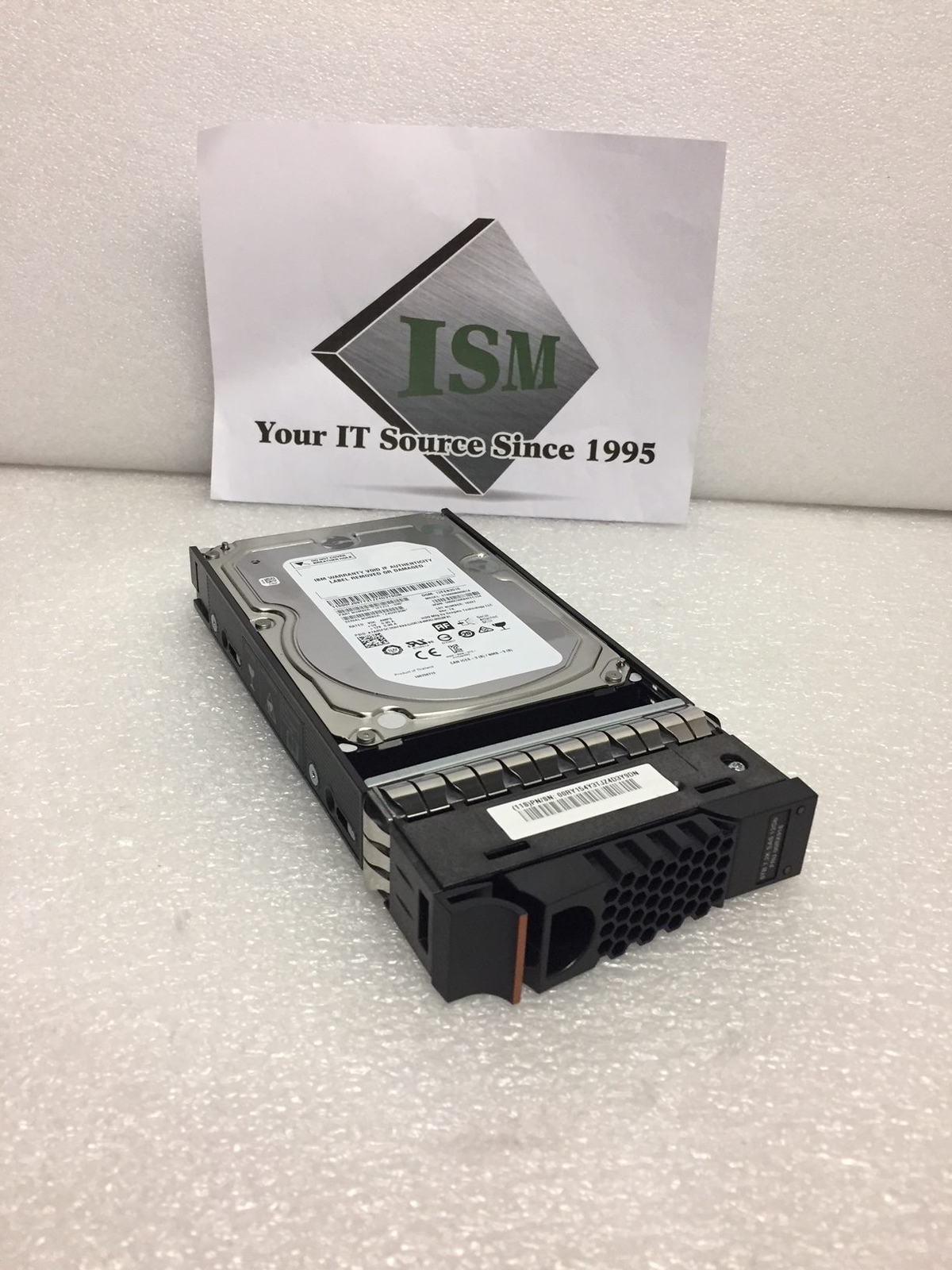 IBM 3305 6Tb 3.5″ 7.2k SAS Disk with tray 00RX918 00FJ097