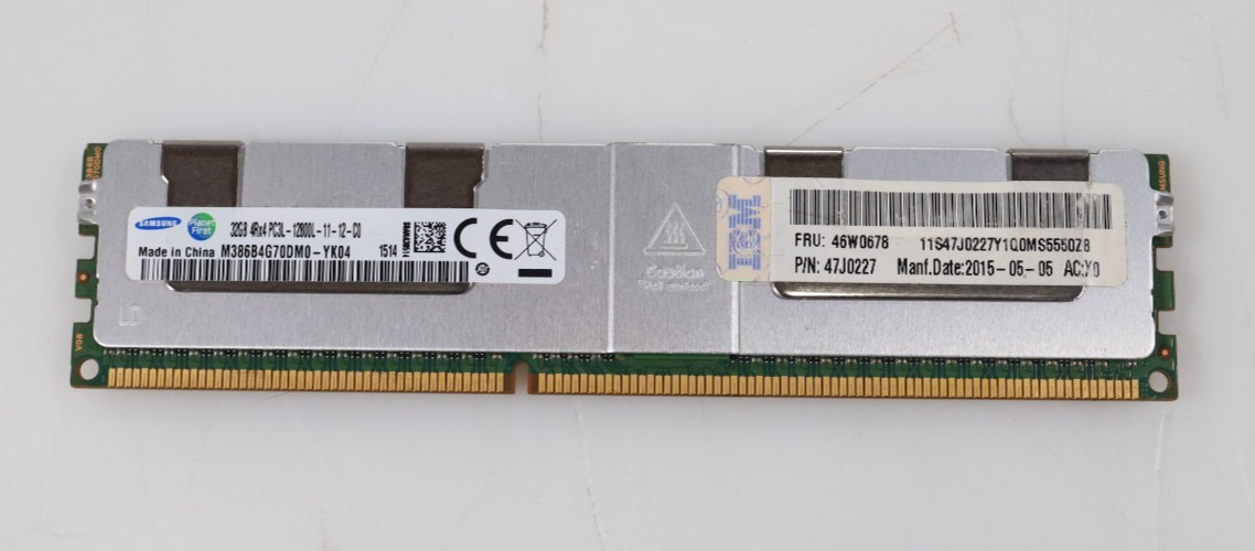 32GB Samsung M386B4G70DM0-YK04 DDR3 1600MHz LRDIMM Server Memory