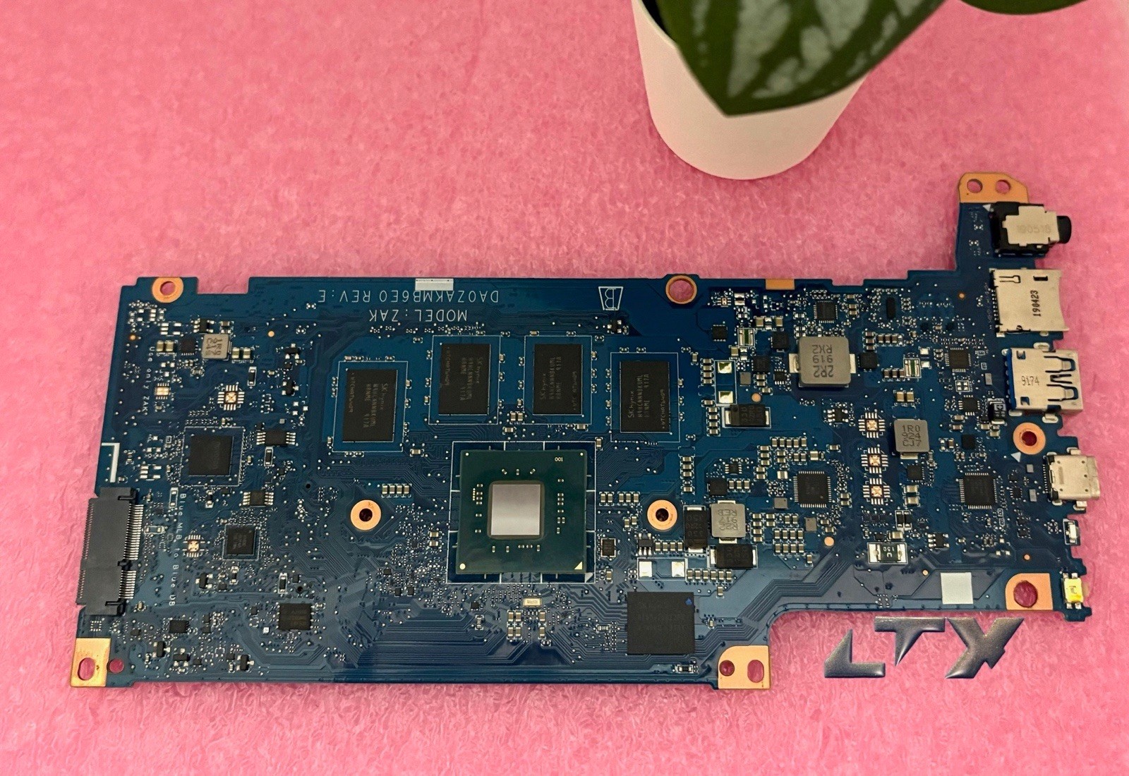 NB.H9311.001 Acer Motherboard N4000 Ob4Gb Emmc32Gb Chromebook R752Tn Open Box