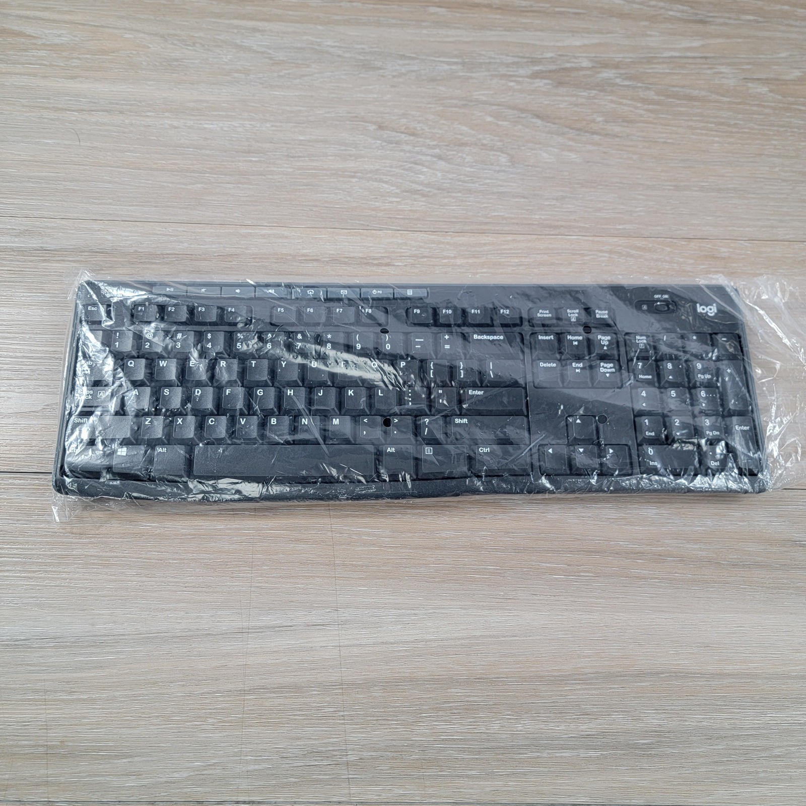 Logitech K270 Wireless Keyboard Black Full Size Numbers Pad