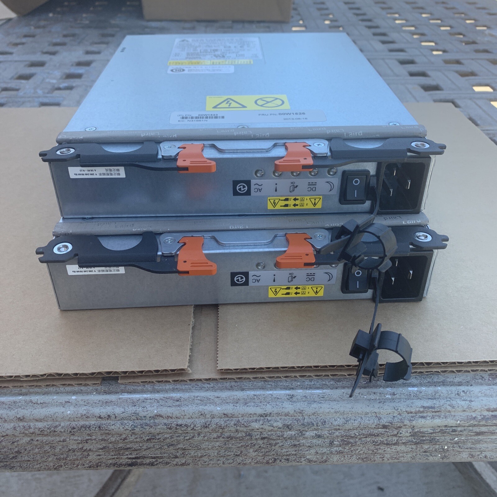 2 IBM 00W1526 00W1523 DCS3700 1818-80C STORAGE CONTROLLER EXPANSION POWER SUPPLY