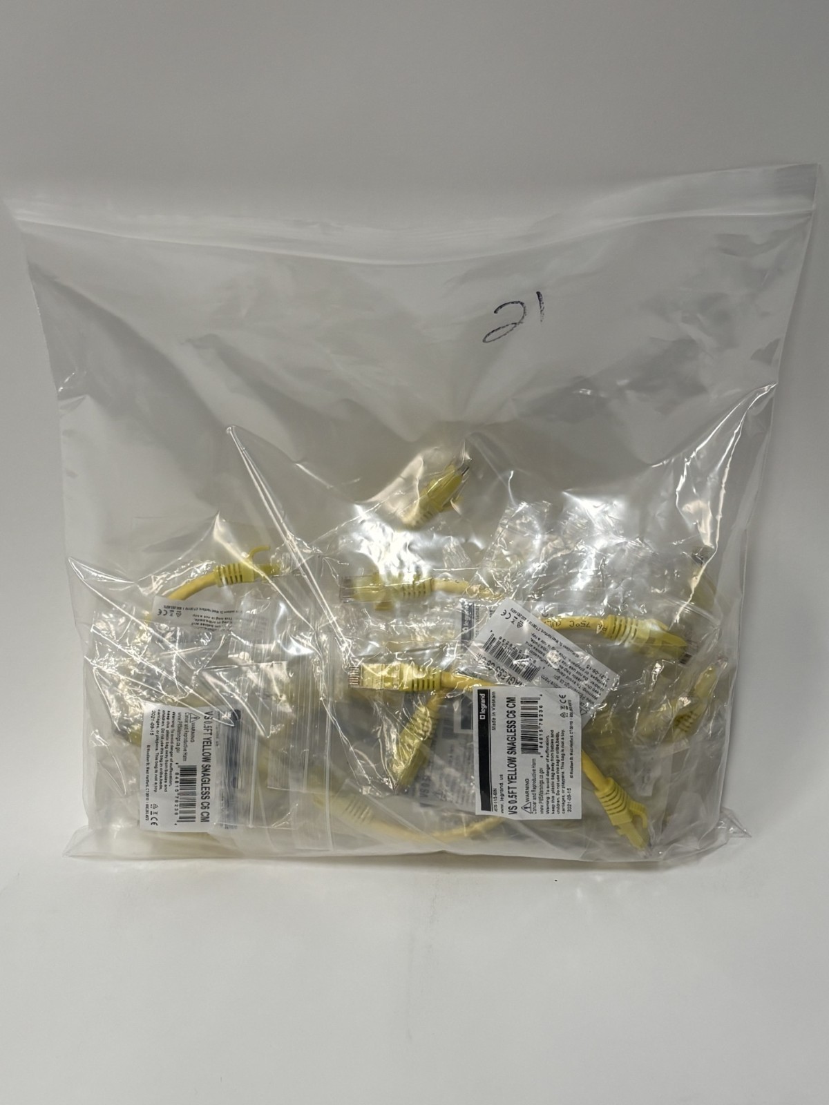 LEGRAND 6in Q-Series Cat6a Snagless (UTP) Ethernet Network Patch-21PK