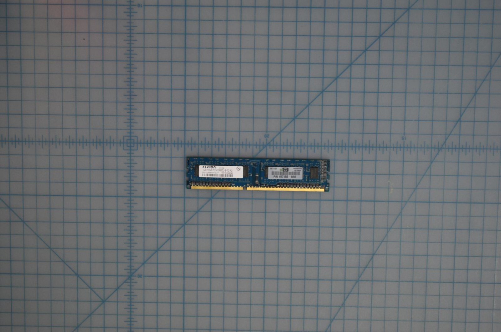 ELPIDA 1 GB PC3-10600 1333MHZ 128X8 DDR3 EBJ10UE8BDF0