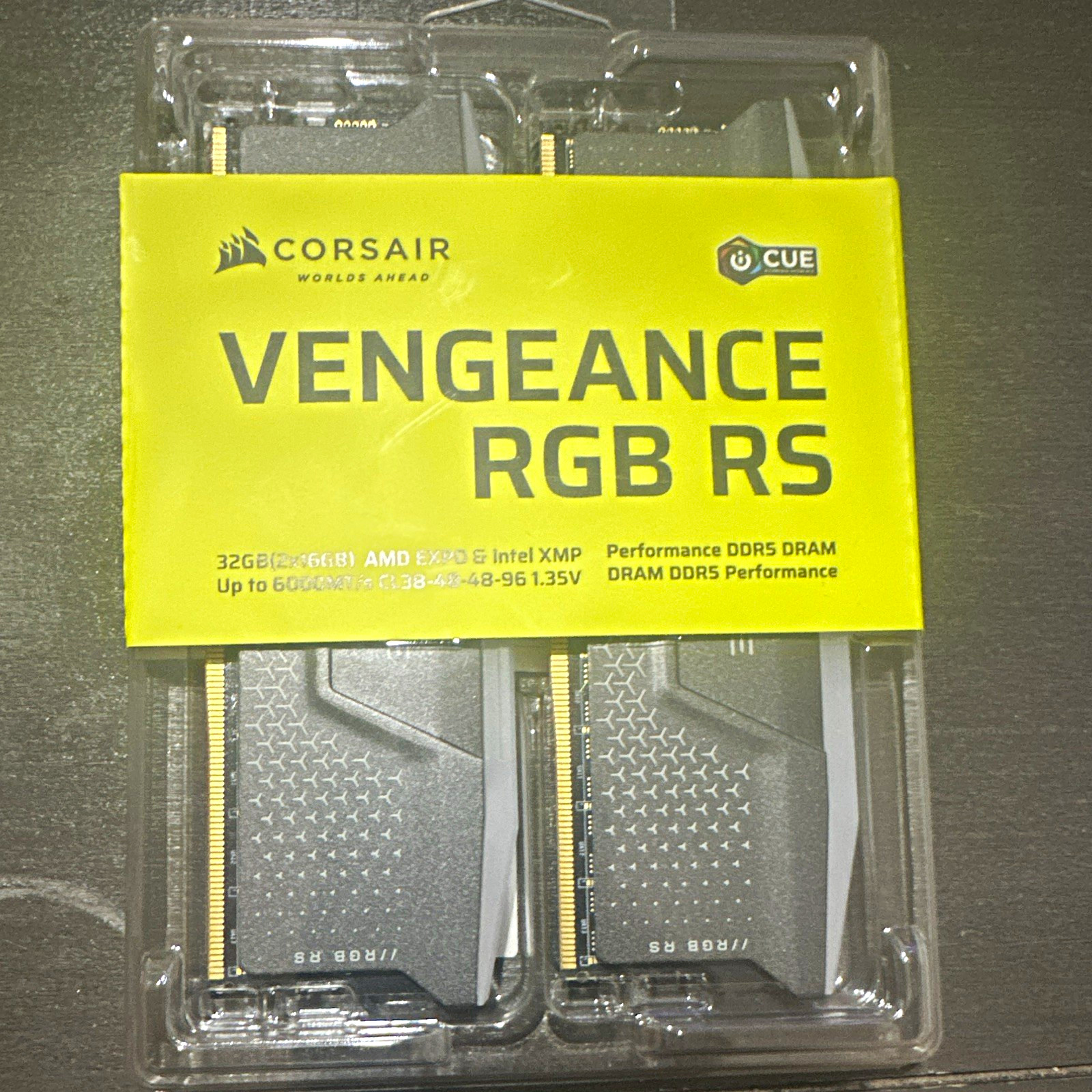 Corsair Vengeance RGB RS 32GB (2x16GB) DDR5-6000 DIMM 288-Pin EXPO XMP