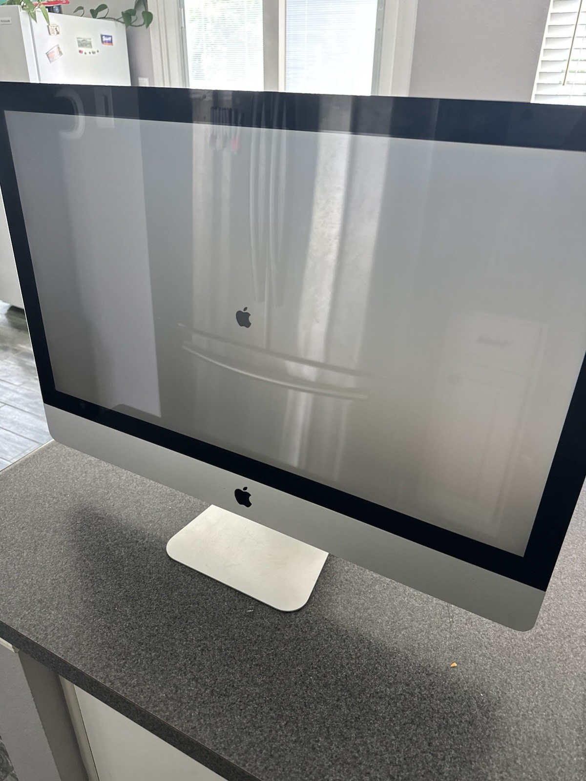 27” Apple iMac Late 2009 A1312 + Apple Keyboard & Magic Mouse – Project/Recovery