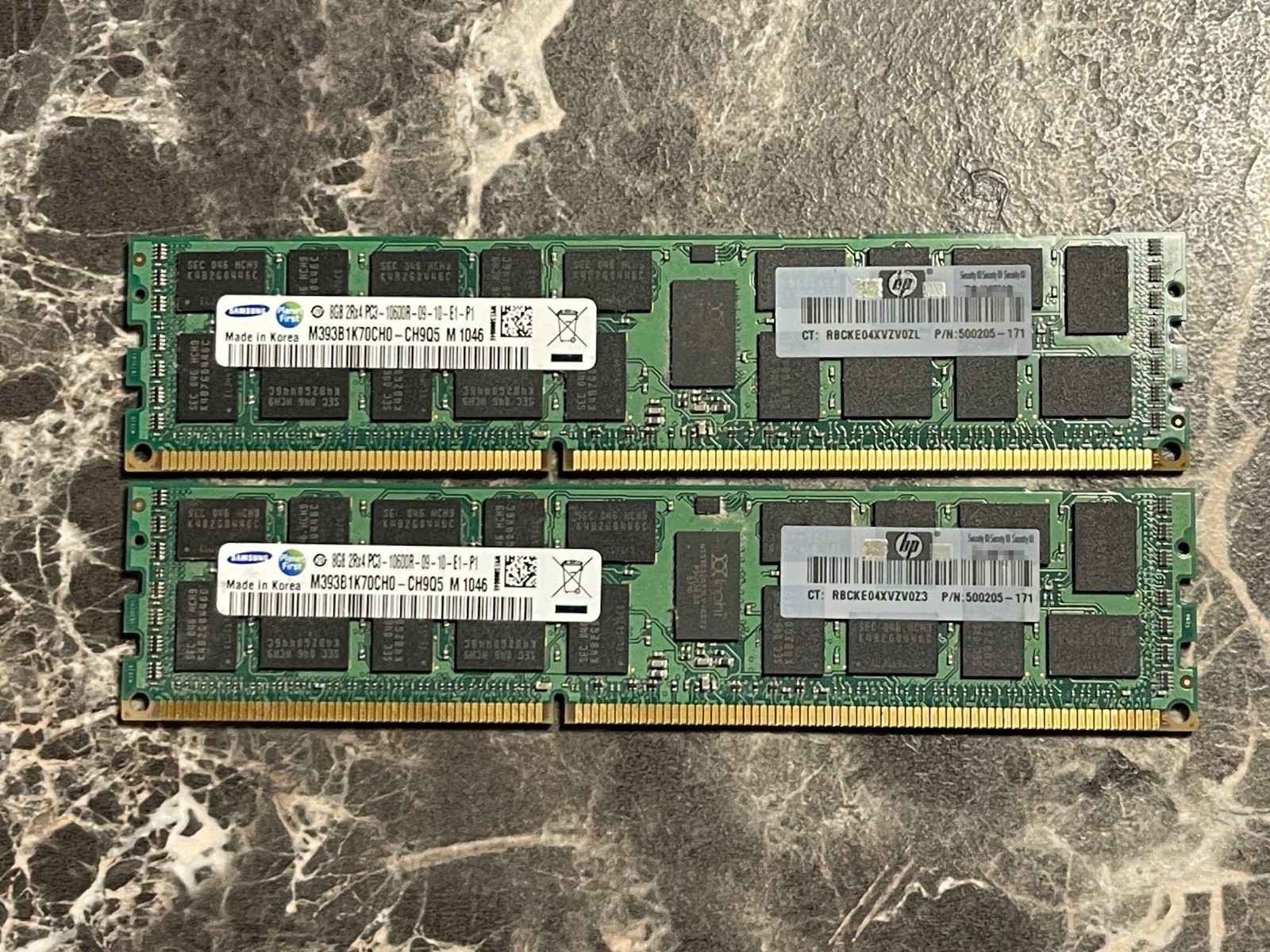 2 x Samsung 8GB DDR3 ECC 2Rx4 PC3-10600R DIMM ( M393B1K70CH0-CH9/HPE 500205-171)