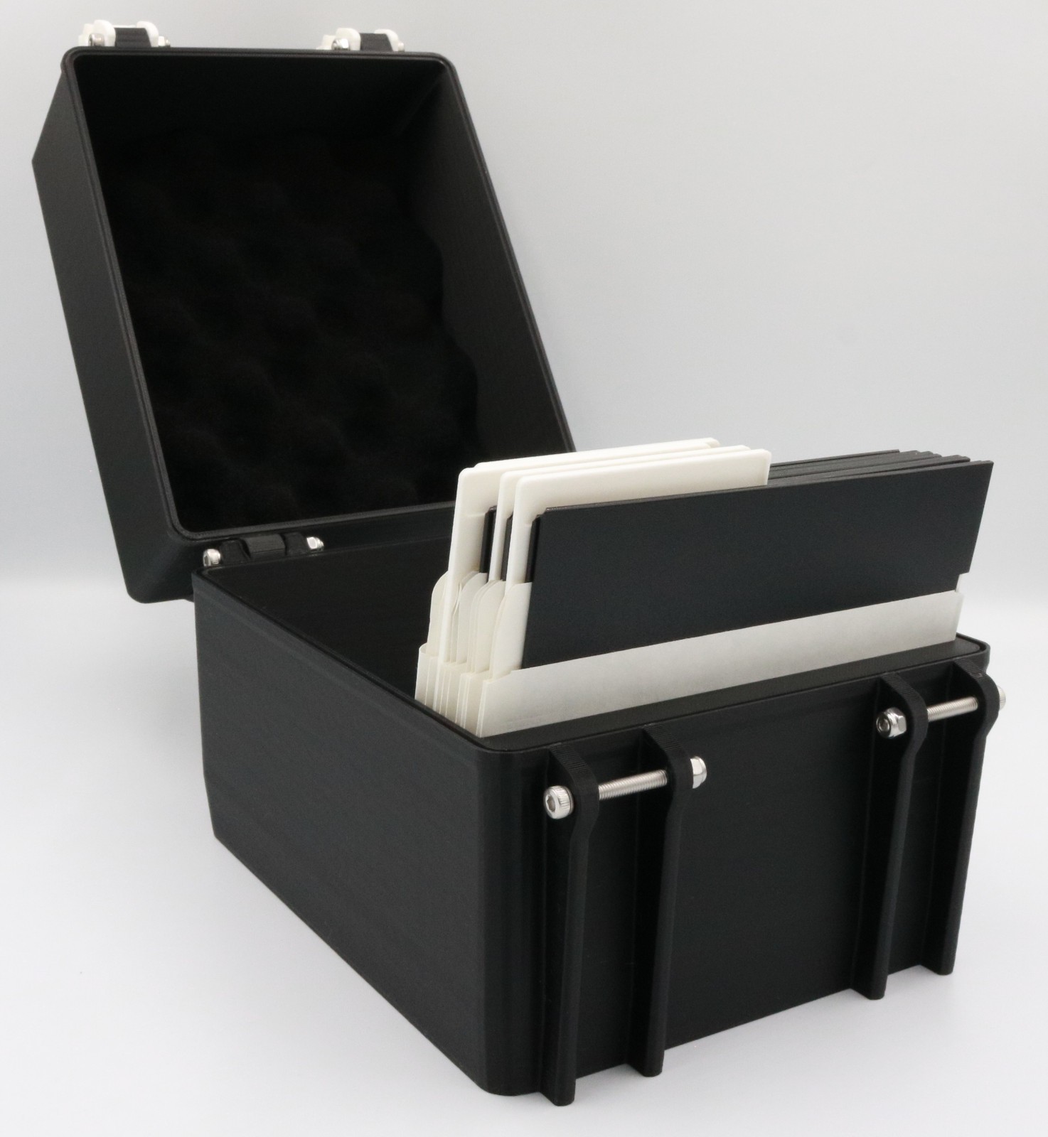 Rugged Protective Carrying Case & 4 Dividers for 5.25 (5 1/4) Floppy Disks