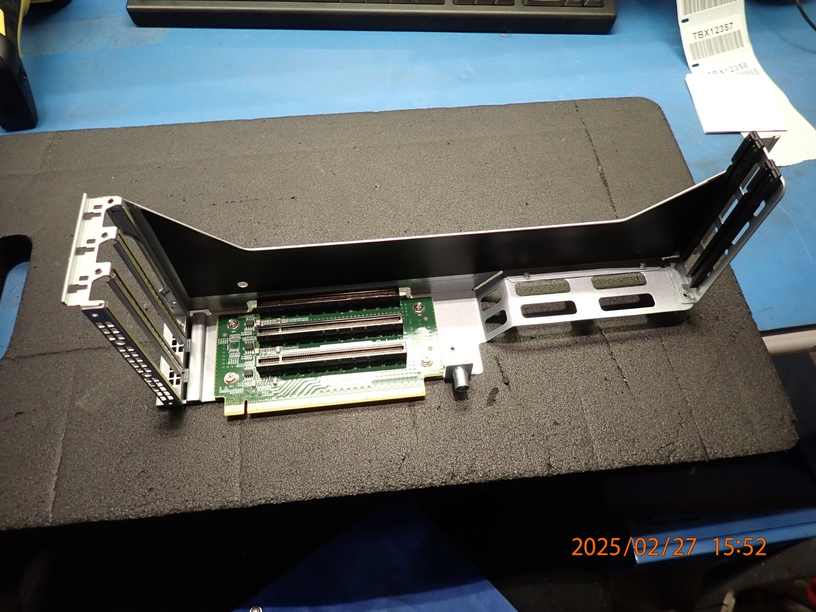 IBM 01EJ383 01EJ352 3xPCIe x16 PCIe  Enterprise Server Systems Riser Board