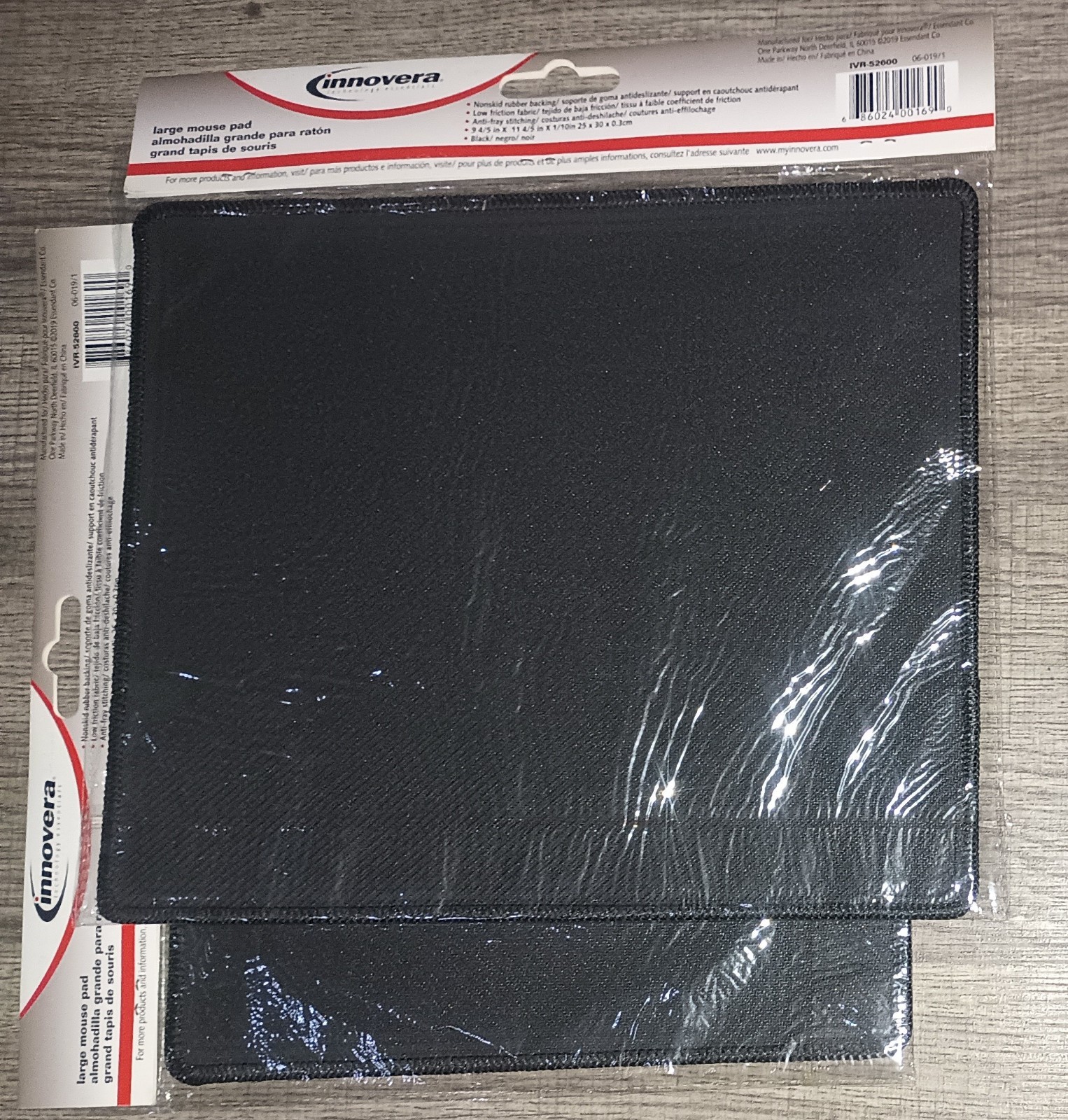 (1 piece) Innovera LARGE Mouse Pad Non Skid Rubber Backing Black