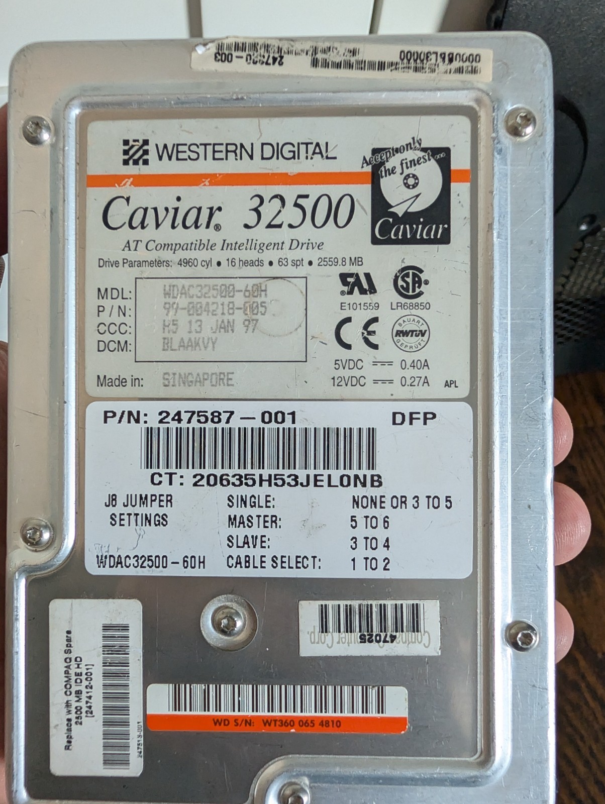 Western Digital Caviar 32500 IDE Hard Drive - Tested & Cleaned - 2559 MB