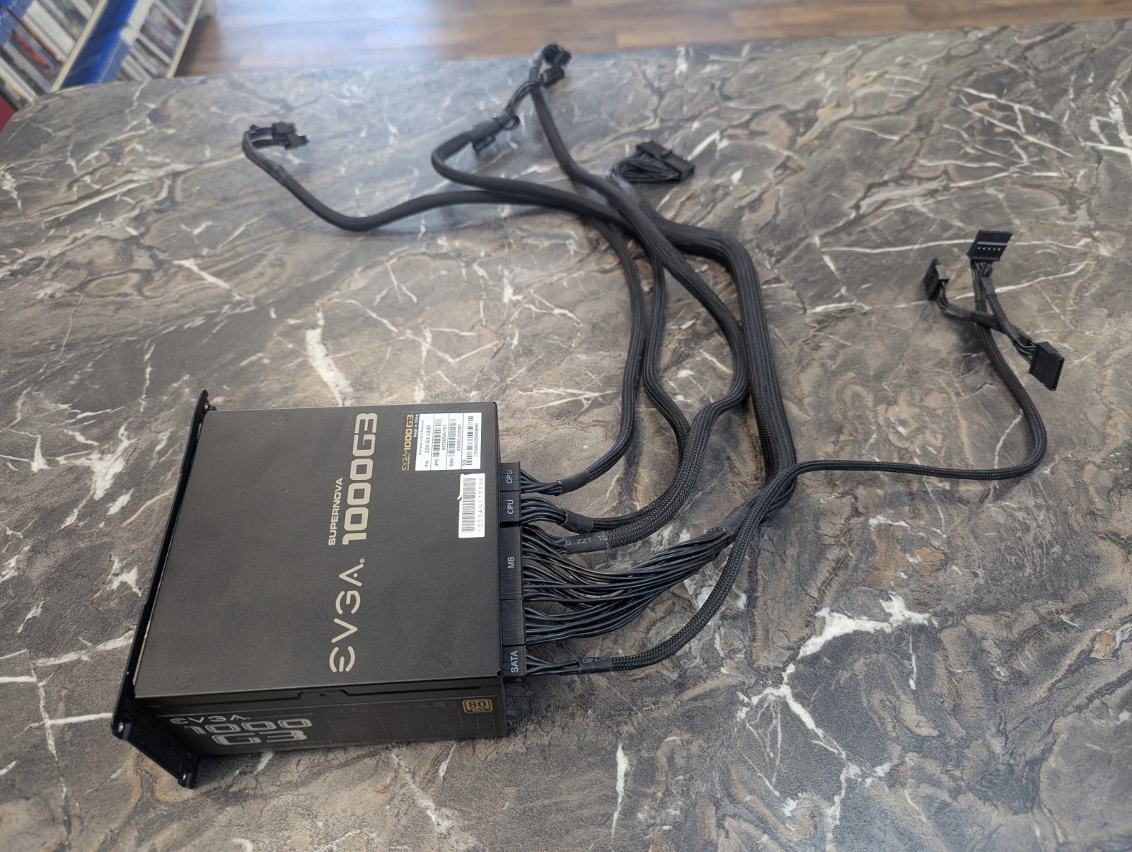 EVGA SuperNOVA 1000 G3 80+ GOLD 1000W Fully Modular Power Supply (220-G3-1000)
