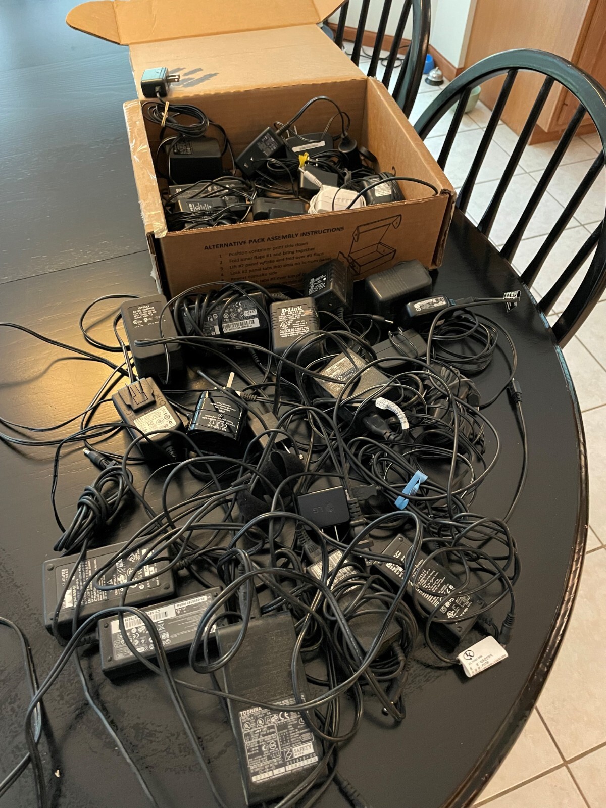 BULK LOT of Power Adapters - VARIOUS MODELS - SEE PICTURES - ROUGHLY 35 UNITS