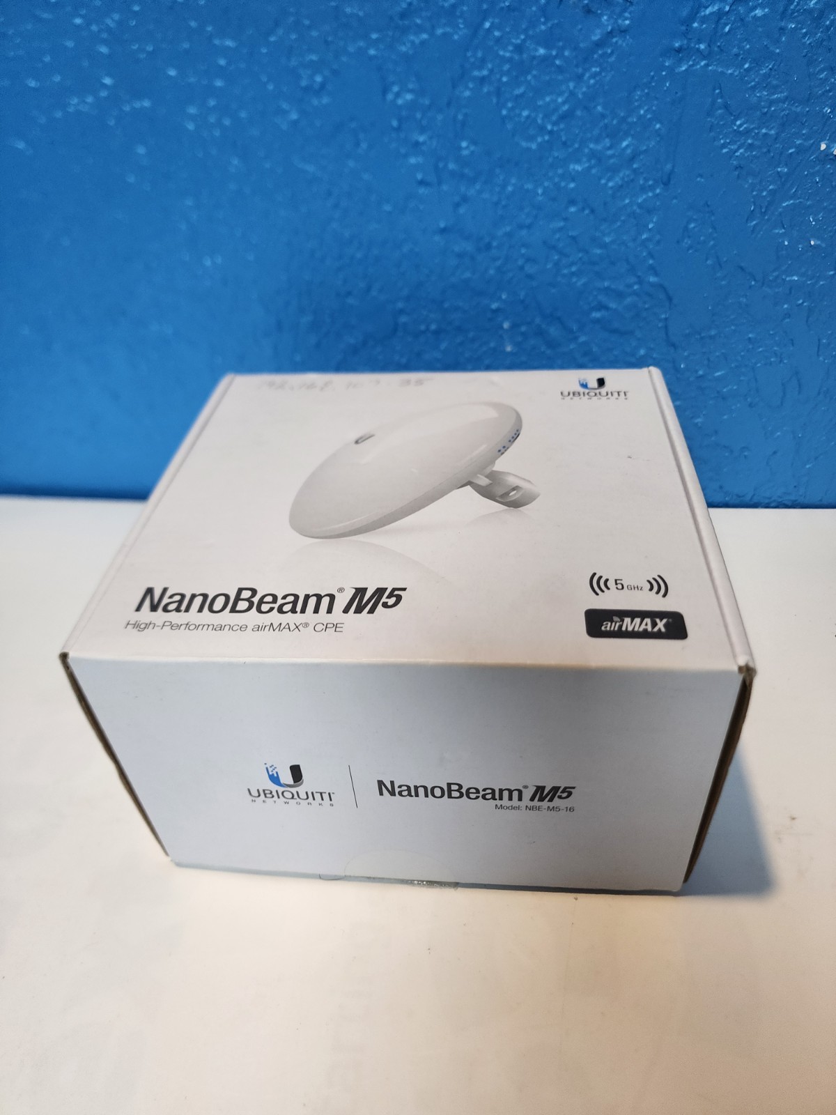 Ubiquiti NBE-M5-16 NanoBeam M5 Wireless Bridge