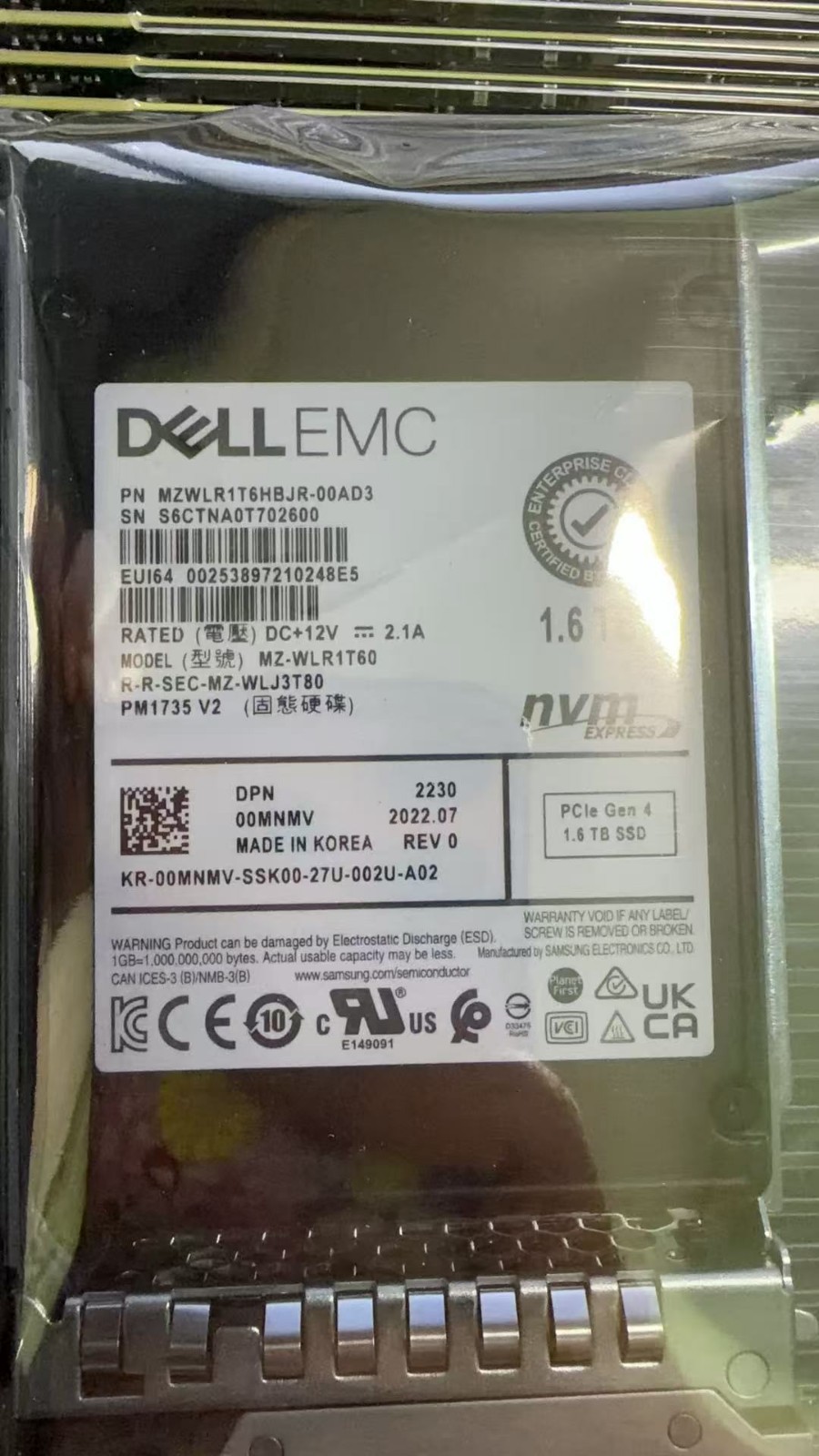 0MNMV Dell 1.6TB PCIe Gen4 NVMe Mixed Use 2.5in SSD MZ-WLR1T60 00MNMV