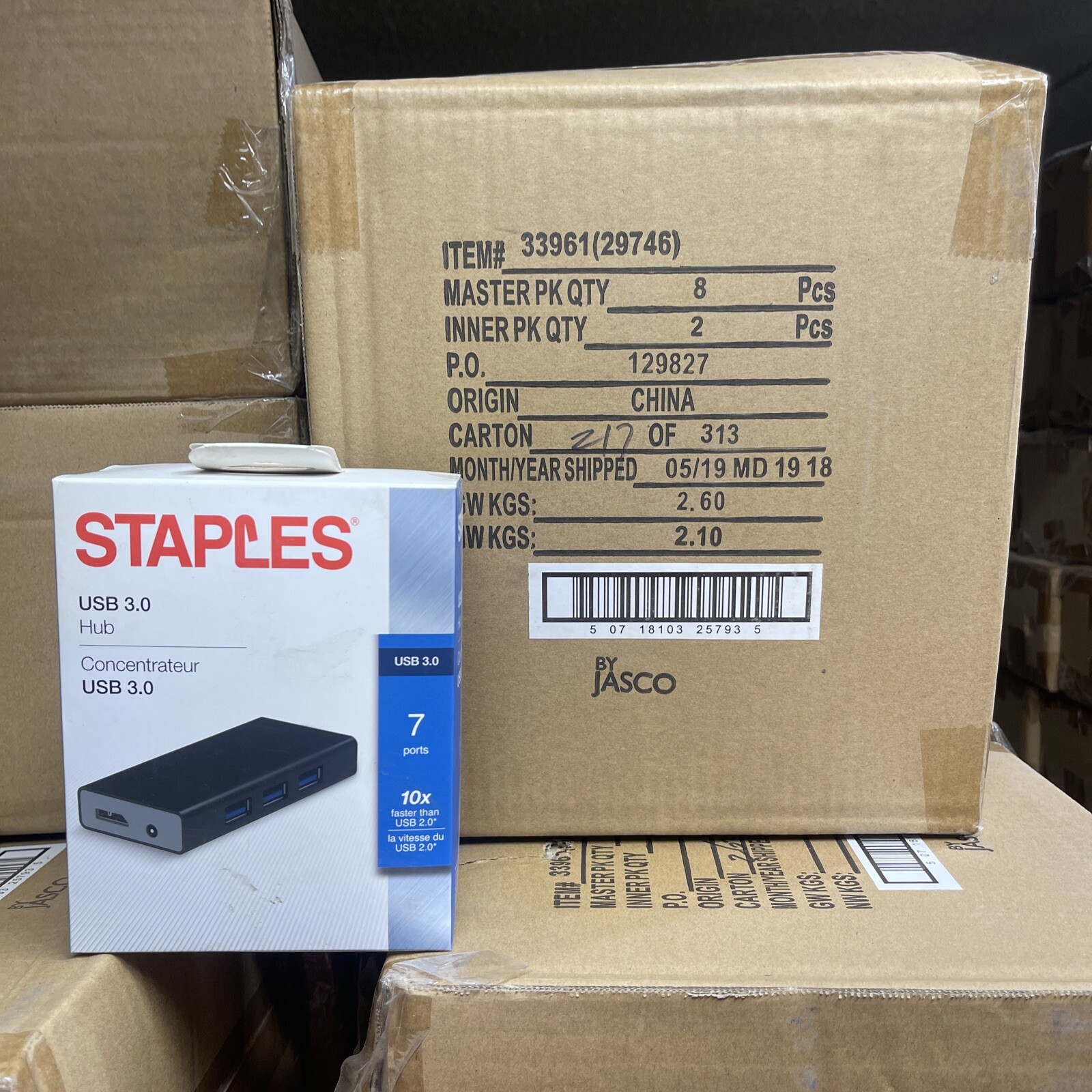 Bulk Case Of 8. New In box. 7 port USB 3.0 Hub, Retail Package Ready.  Lot Of 8