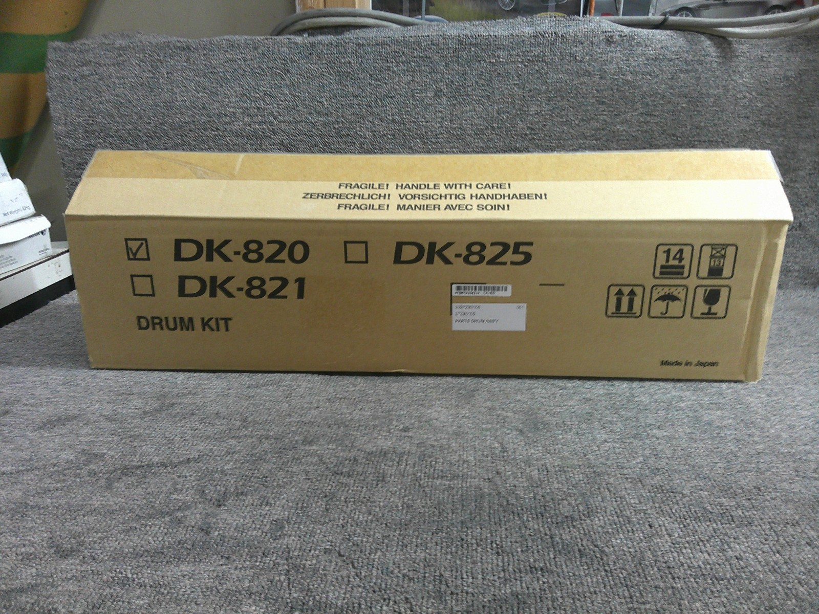 DK-820 302FZ93105 New Genuine Kyocera Drum Unit