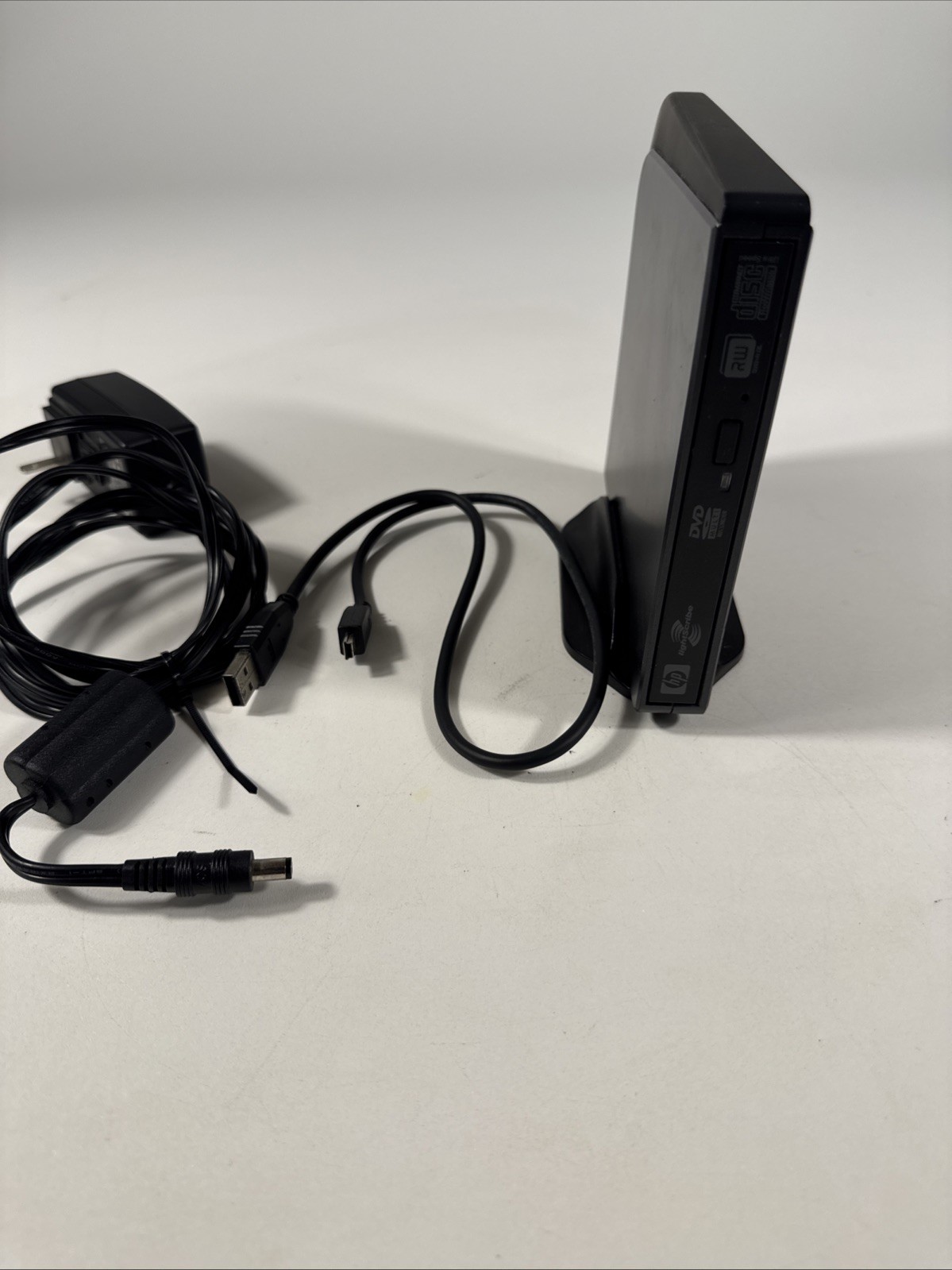 HP 8x External Slim Multiformat DVD/CD Writer DVD555s With Stand