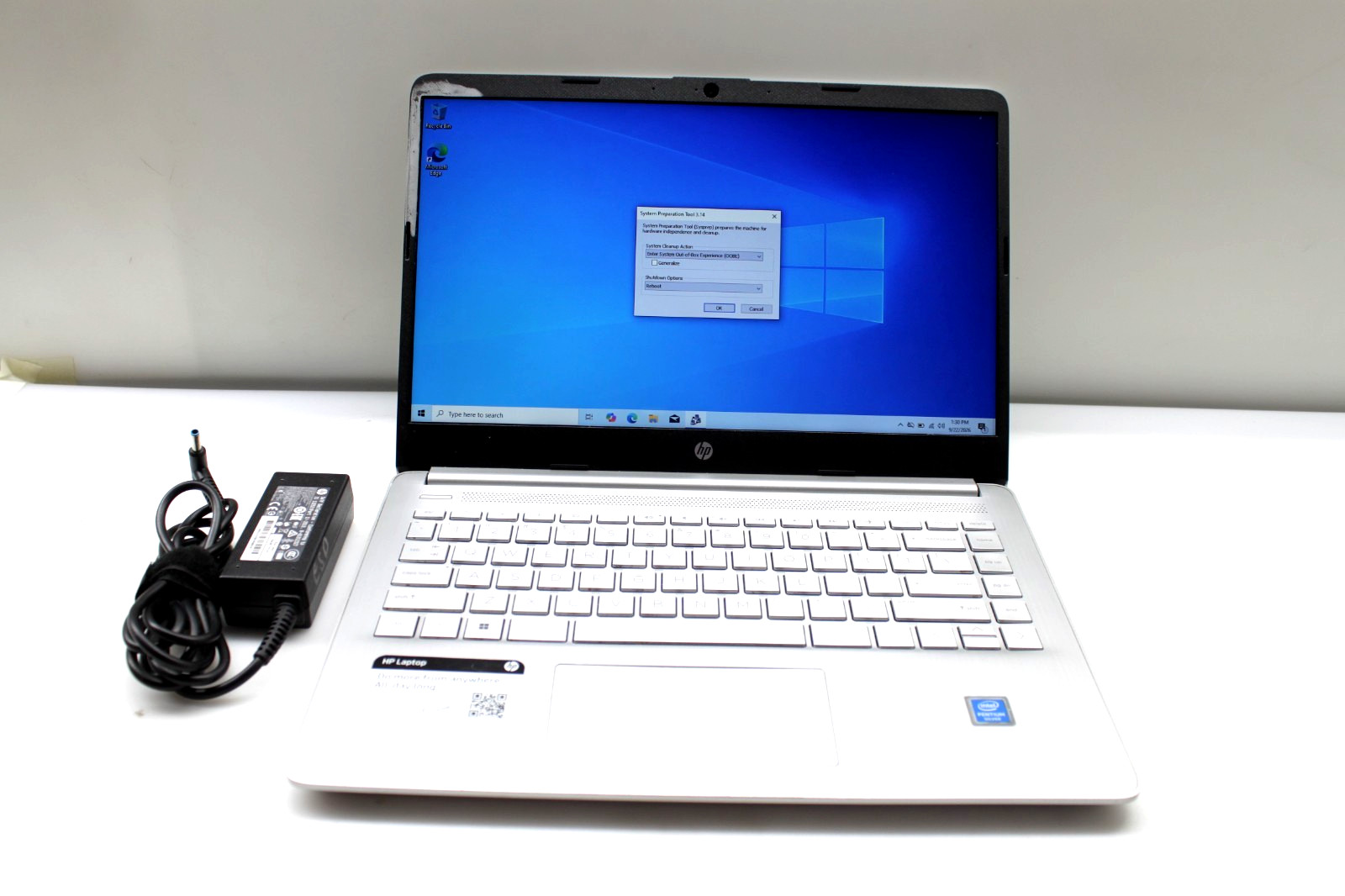 HP 14-dq0075nr 14" Intel Pentium Sliver N5030 1.10GHz 4GB 60GB SSD WIN 11 HOME