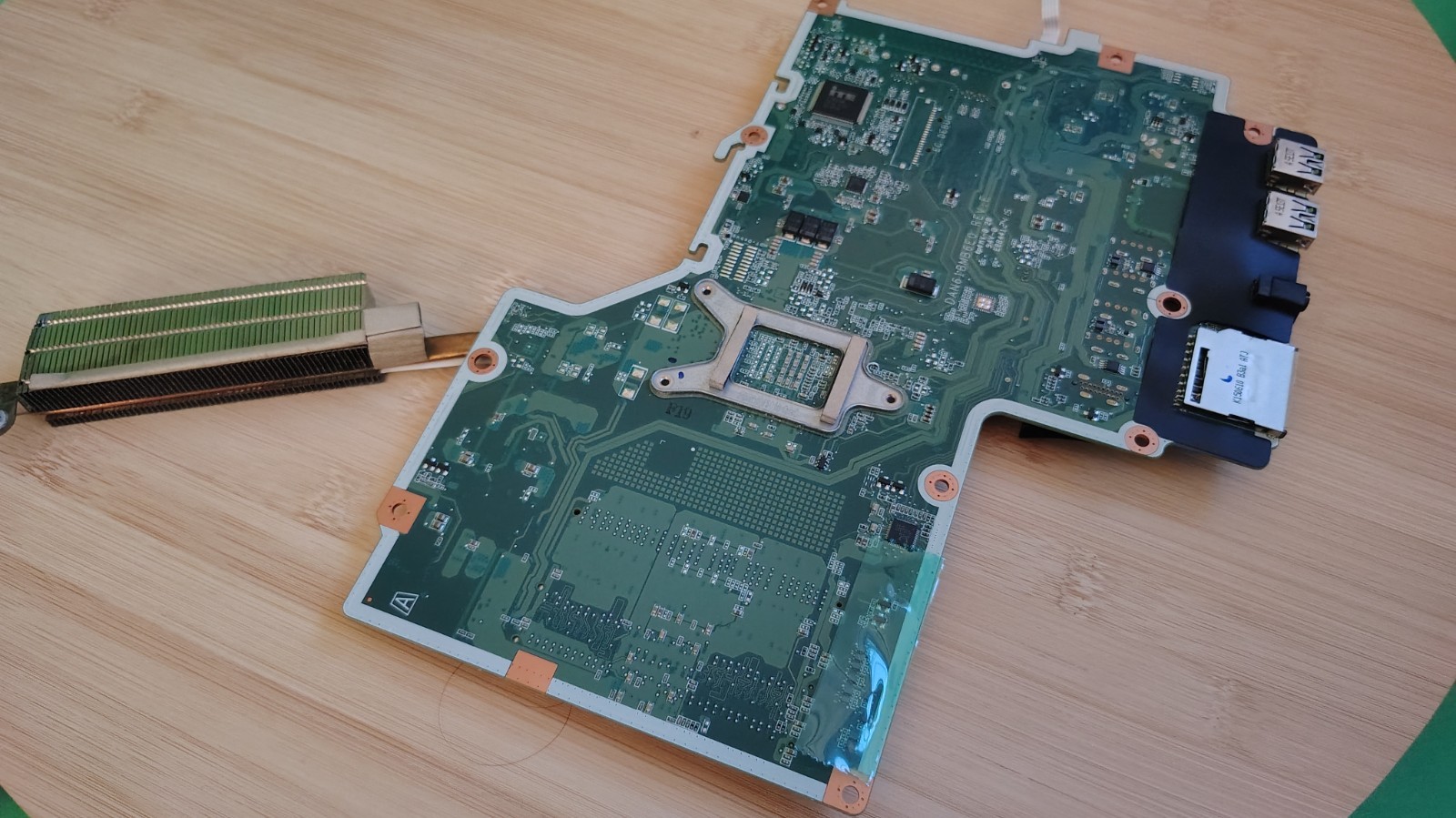 HP Pavilion 23‑q112 Motherboard All in One