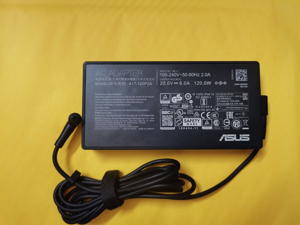 A17-120P2A 4.5mm 120W For ASUS ExpertCenter P400 AiO P470VA 20V 6A adapter OEM