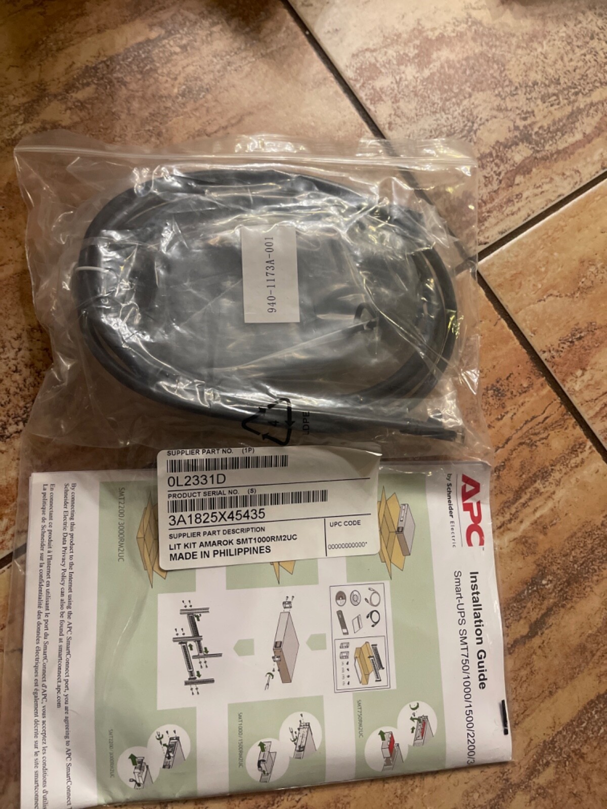 APC Schneider Electric 0L2331DLit Kit SMT1000RM2UC