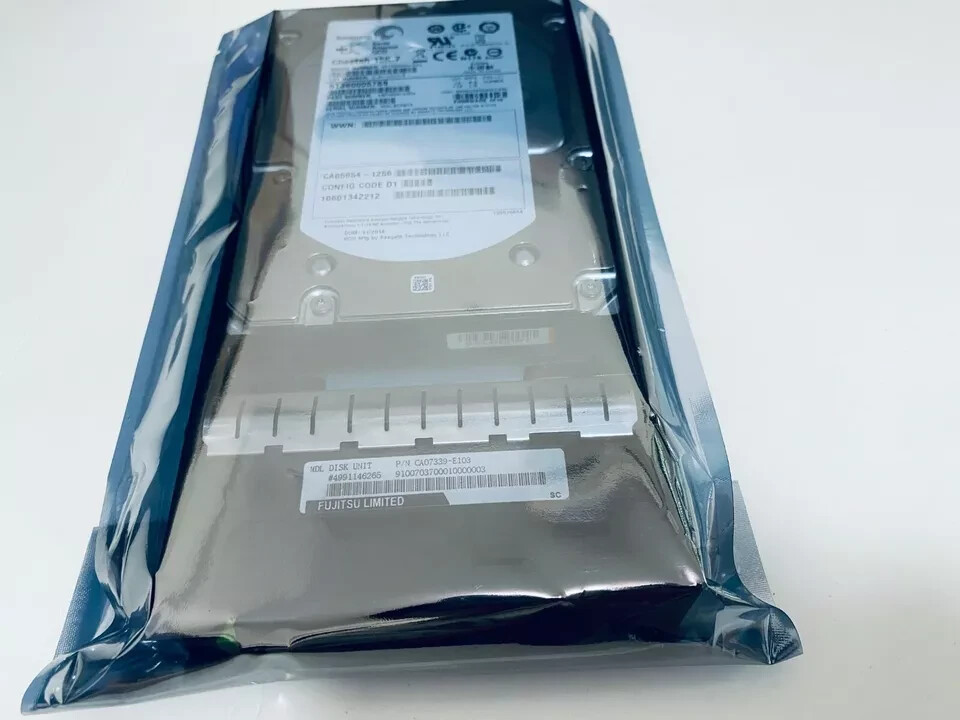 Fujitsu Eternus 600GB SAS 15K 6G 3.5" Hard Drive HDD CA07339-E103 DX80 DX90 S2