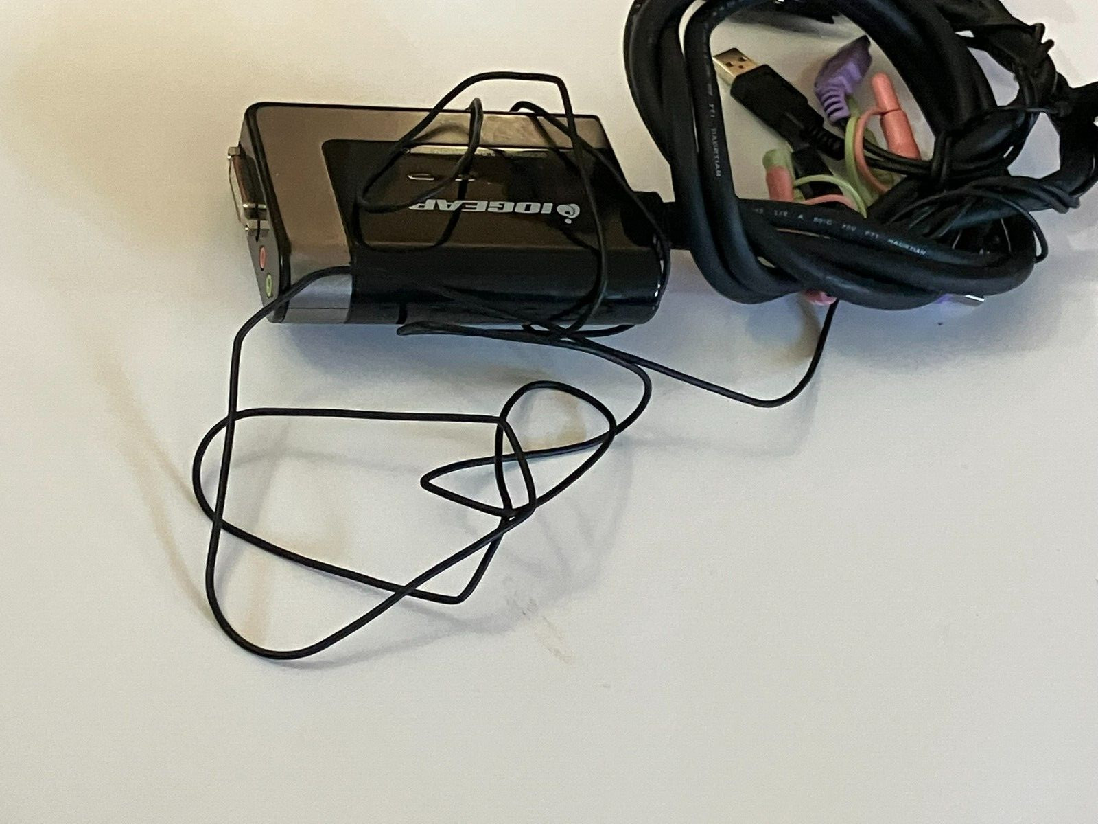 IOGear GCS932UB Dual USB DVI-D Audio/Microphone 2-Port DVI KVM Switch