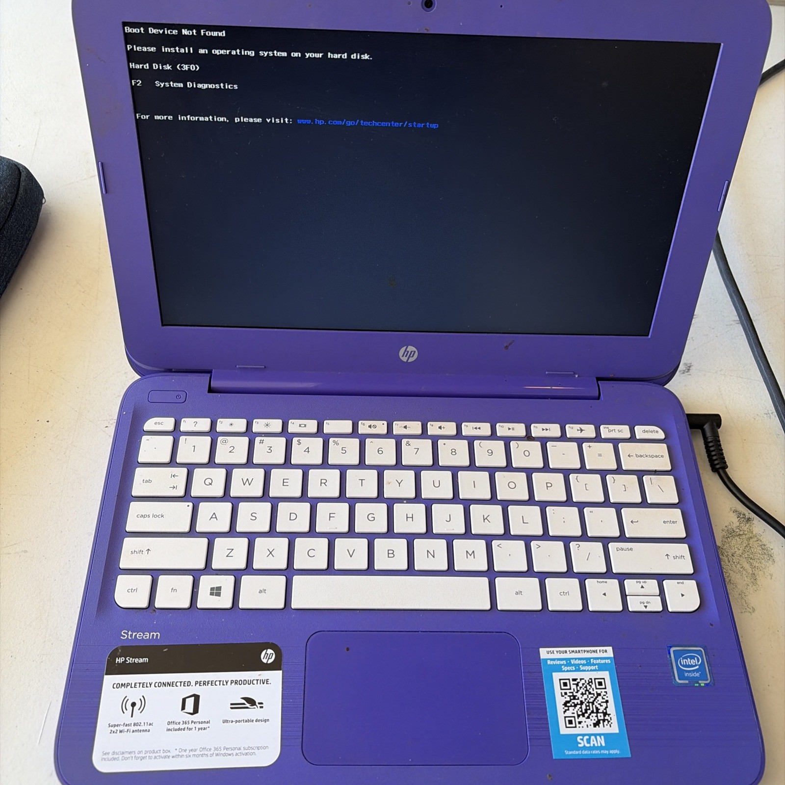 HP Stream 14 14-cb013wm 14" Laptop Purple Windows 10 Tested Working - No Charger