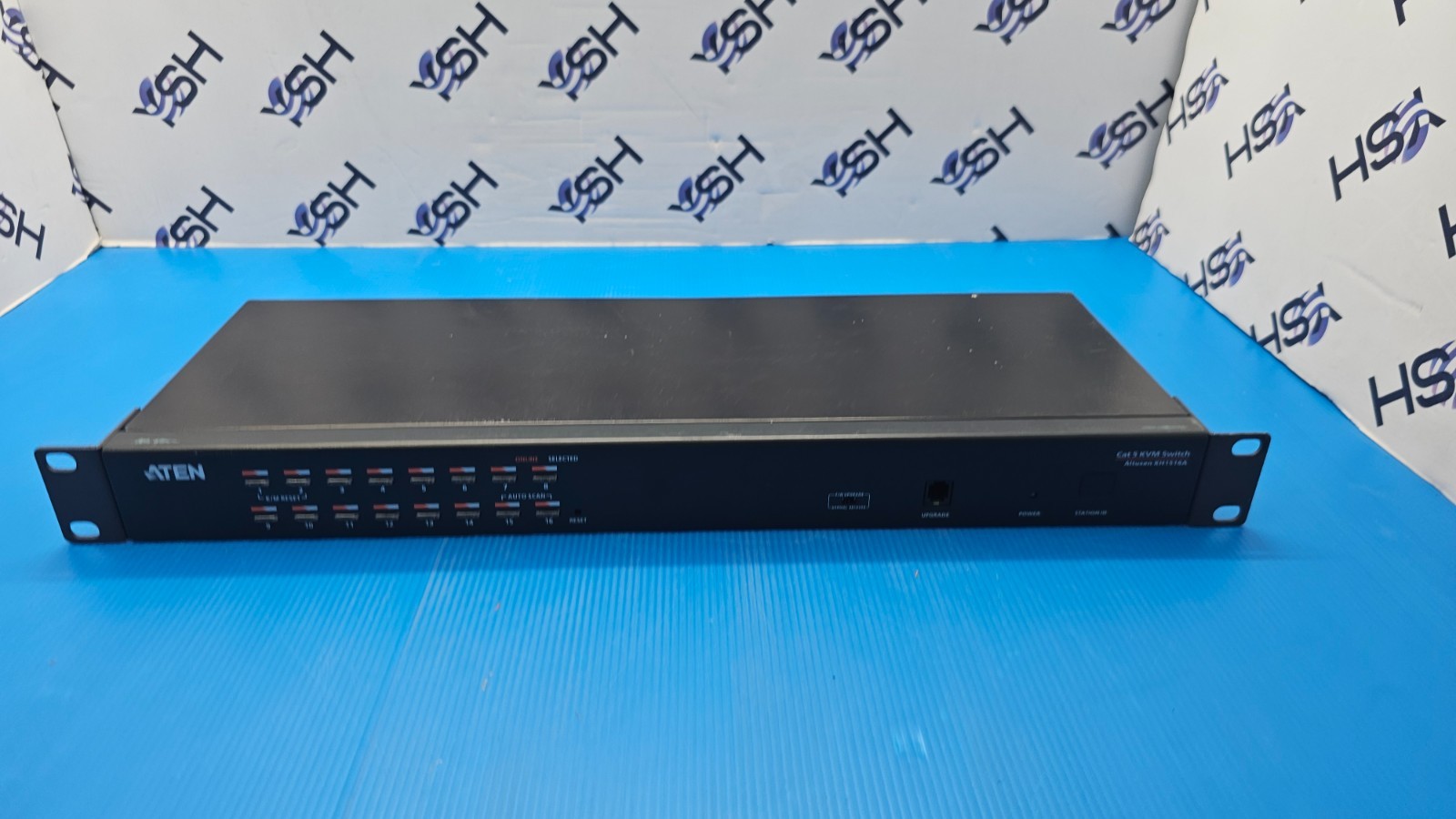 ATEN cat 5 KVM Switch Altusen KH1516A
