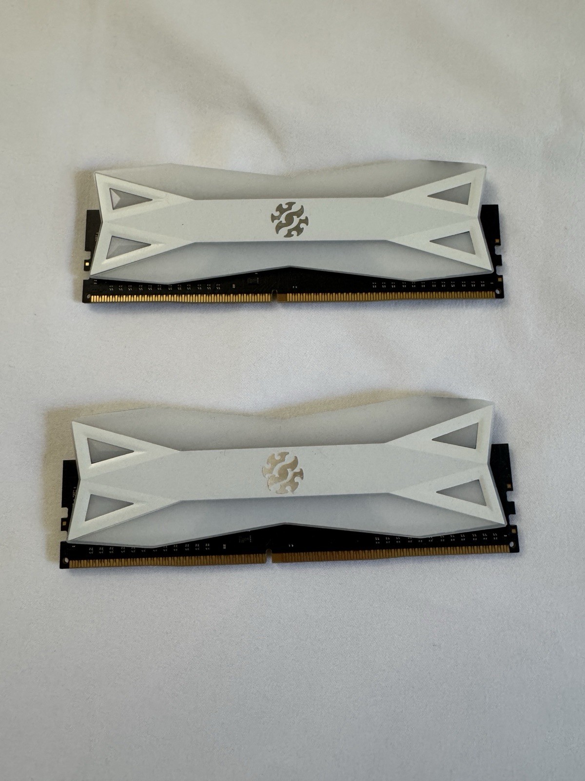 ADATA XPG Spectrix 16GB (2x8) 3600 CL18 *White *RGB