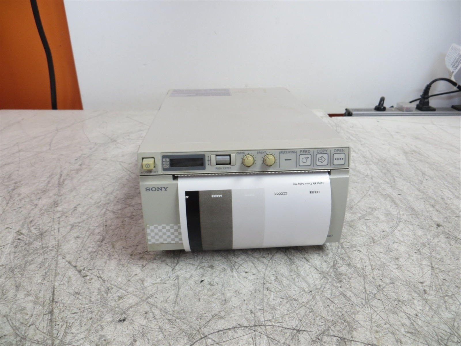 Sony UP-D897 Digital Graphic USB Printer No Paper