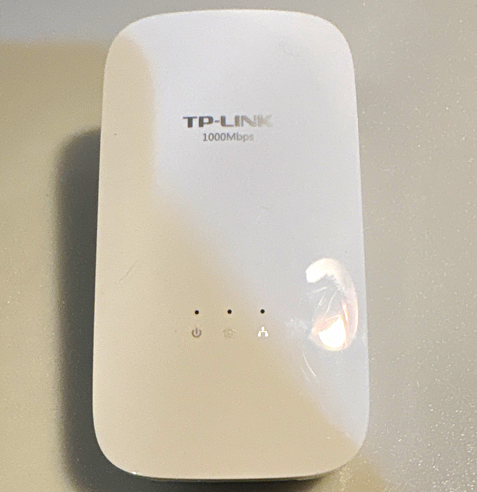 TP-LINK TL-PA7020 AV1000 1000Mbps 2-Port Gigabit Powerline Adapter