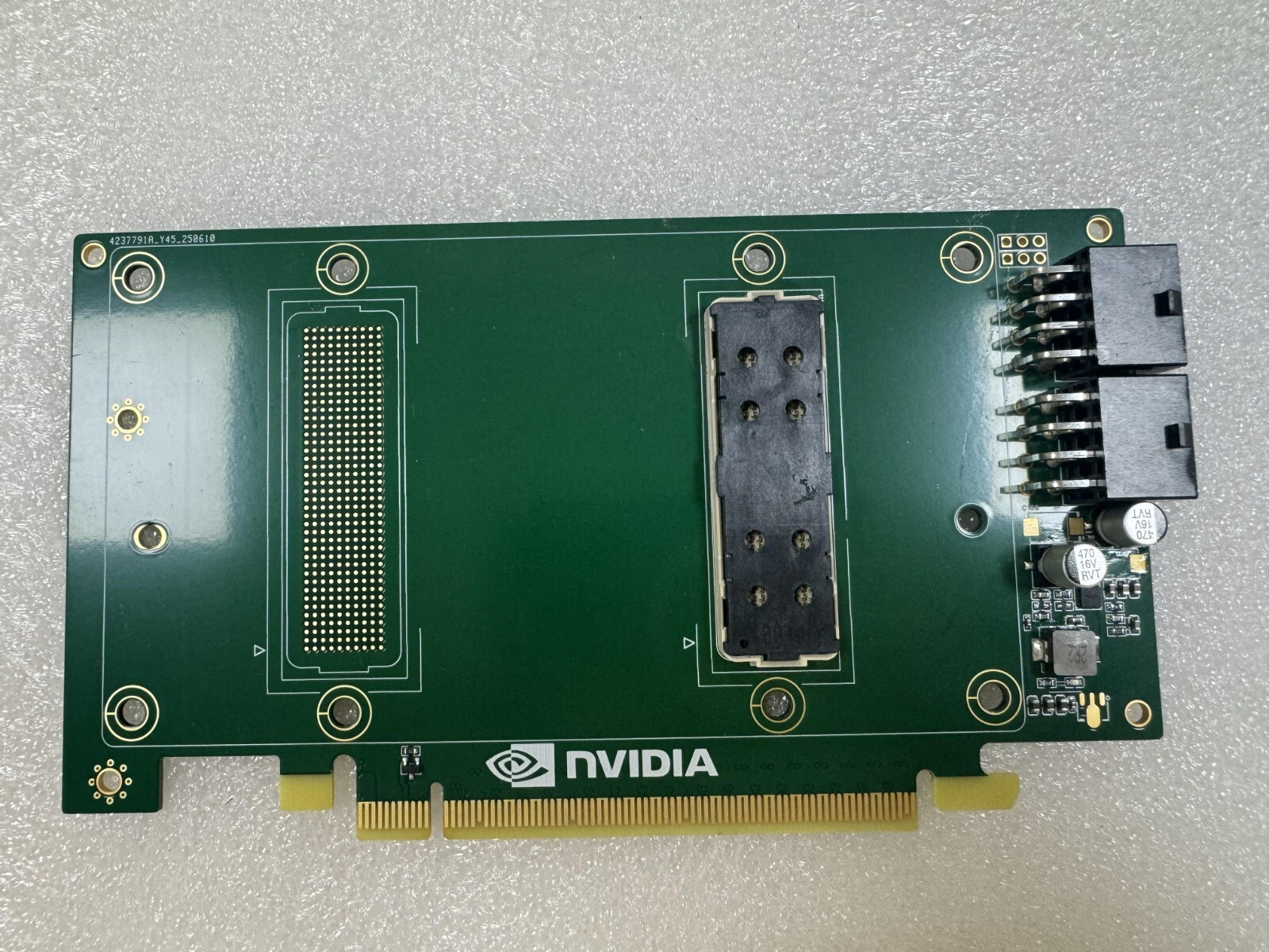 SXM2 to PCIe GPU Adapter Board Supports Nvidia Tesla P100 V100 16GB 32GB