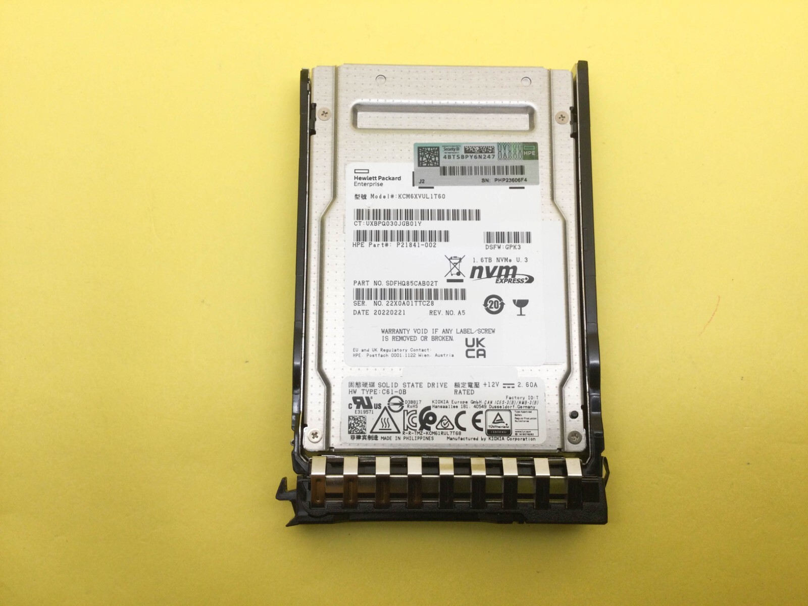 P40493-B21  HPE 1.6TB NVME GEN4 HP MIXED USE SFF BC U.3 CM6 SSD P41518-001