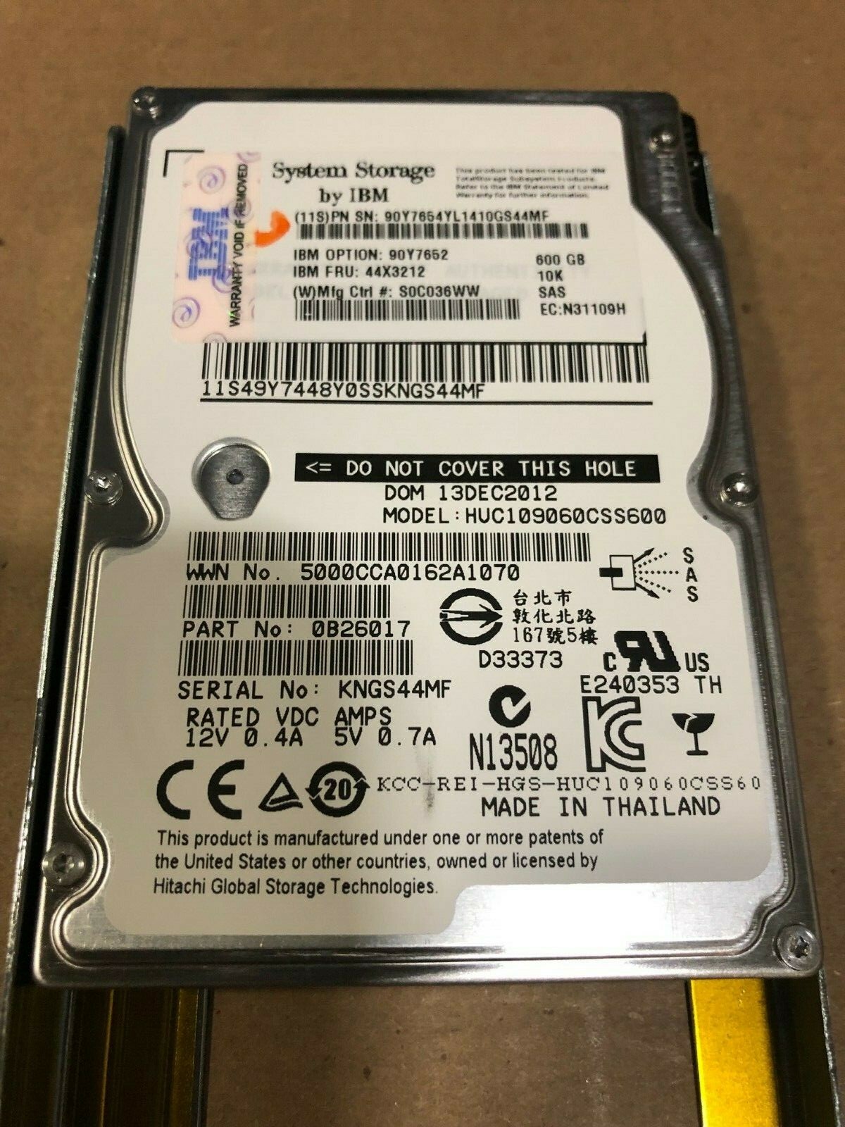 IBM 44X3212 600GB SAS 6GB 19K SFF HDD FLEX Hard Drive With Tray 90Y7652