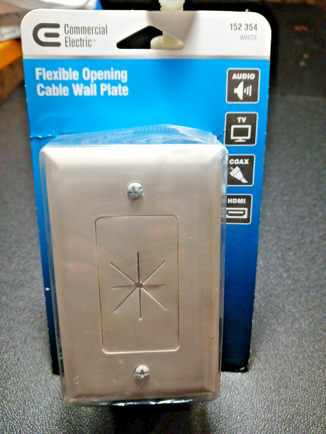 CE TECH Flexible Opening Cable Wall Plate #5028-WH, WHITE New Sealed