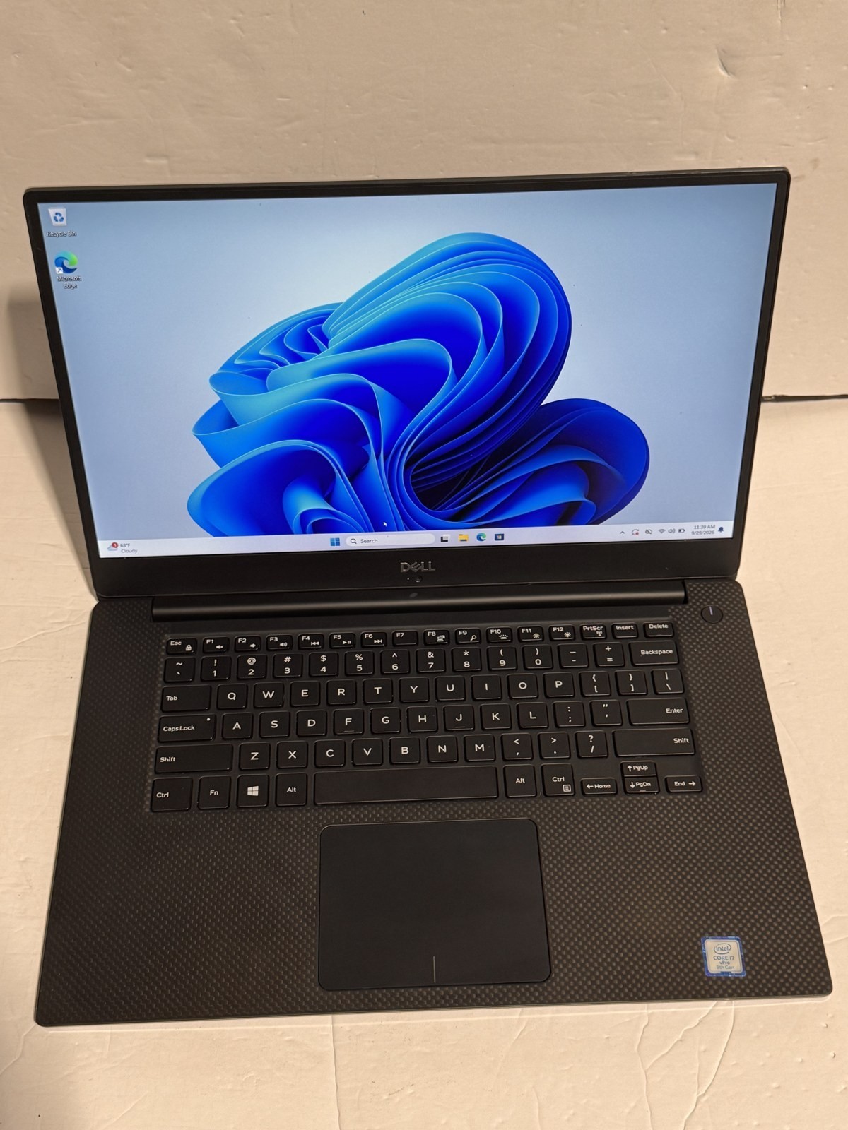 Dell Precision 5530 15.6" FHD i7-8850H 16GB 512GB SSD Quadro P1000 Win 11 Pro