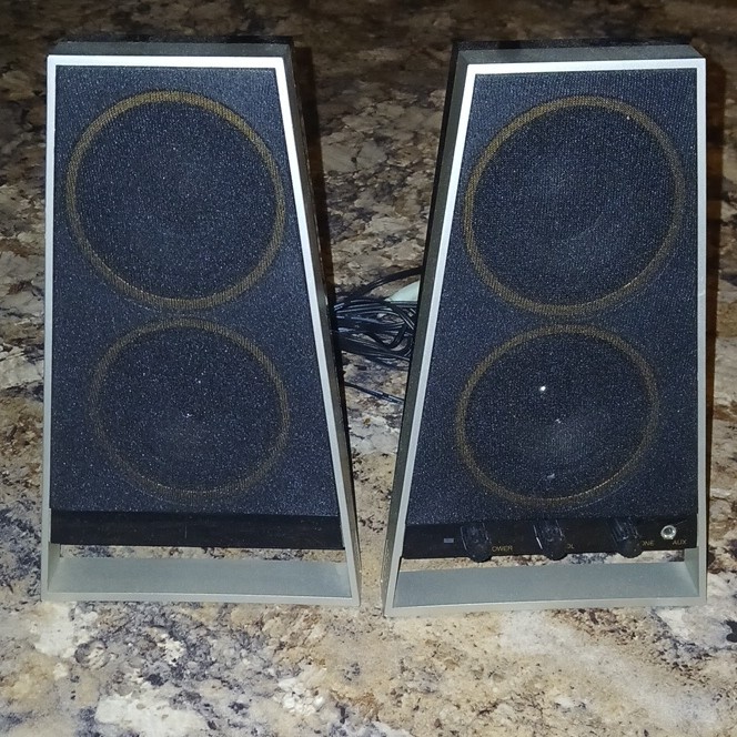 Altec Lansing 221 2.0 Wired Computer Speakers 3.5mm Jack Black/Silver