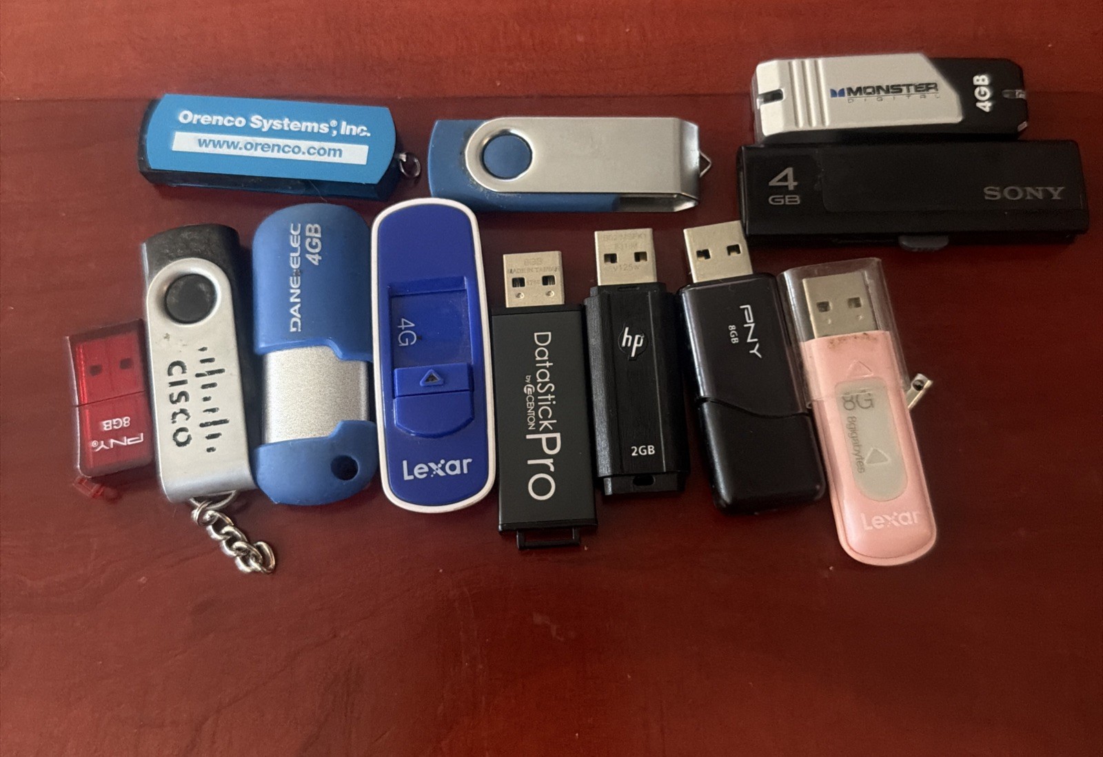 Lot of 12 USB Flash Drives Sony Lexar PNY HP Monster 8GB & Under
