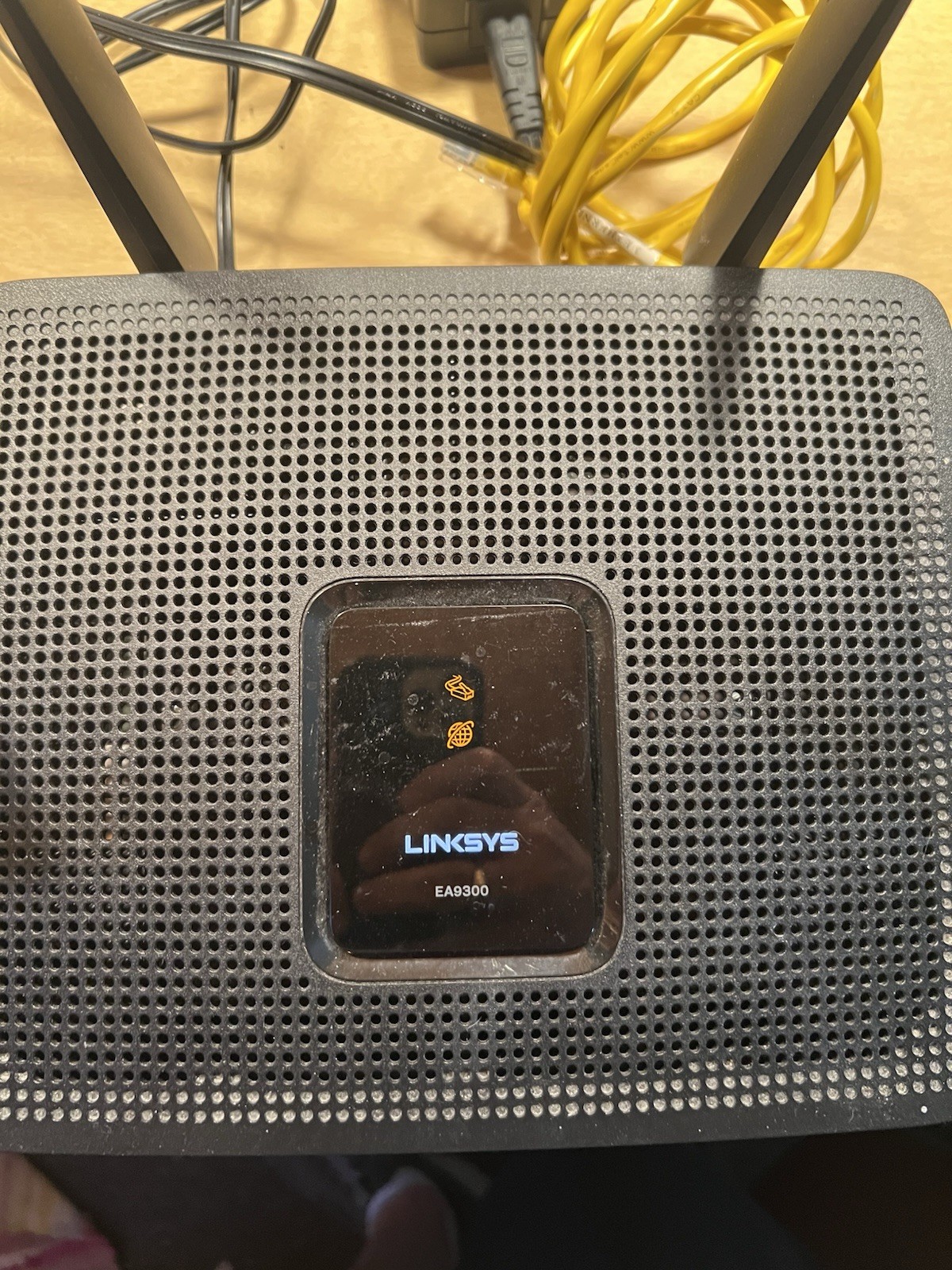 Linksys EA9300 Max-Stream AC4000 Tri-Band 5 Port Wi-Fi Router