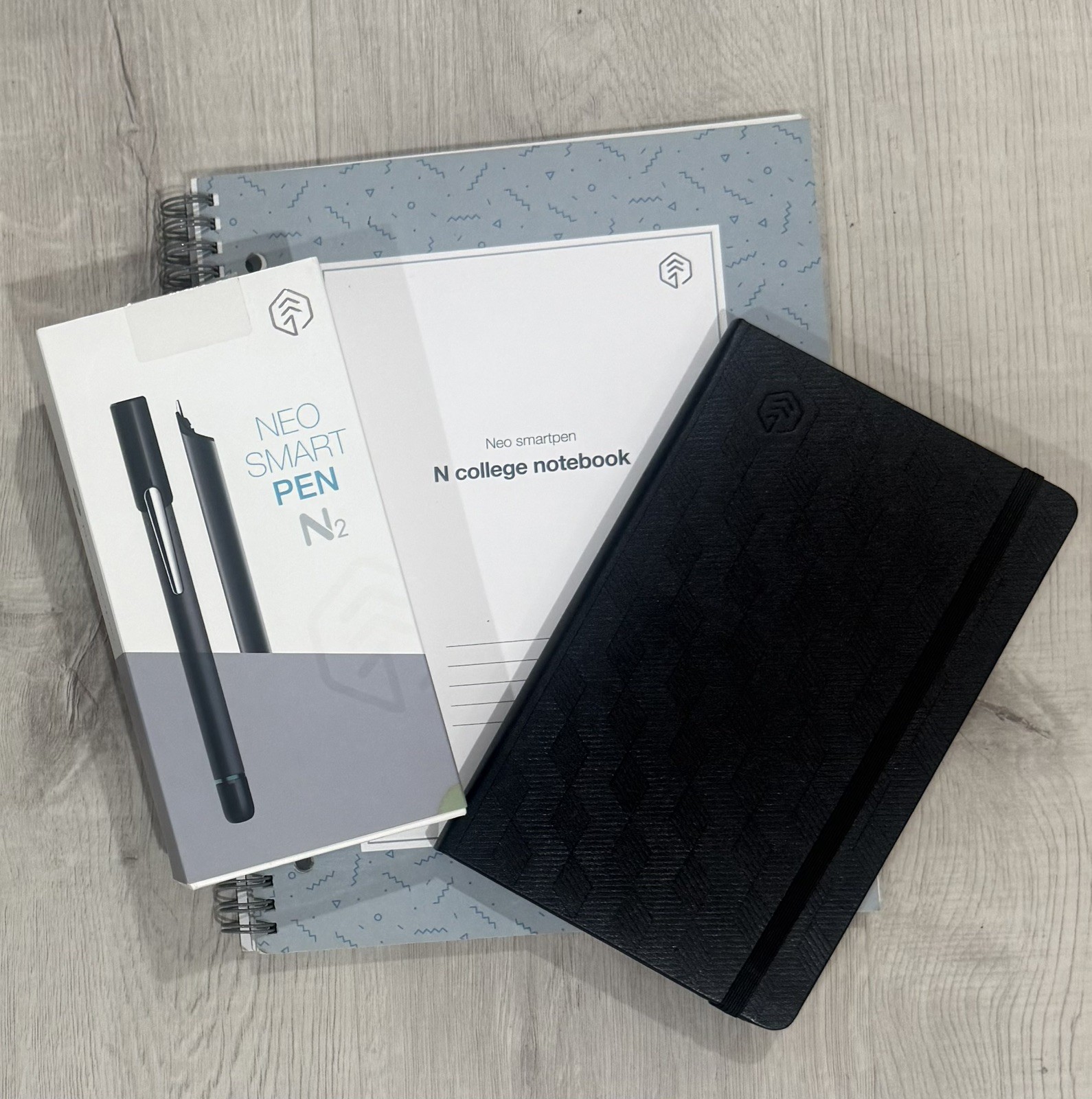 NEO SMARTPEN N2 Bluetooth Digital Pen - Titan Black PLUS 2 Brand New Notebooks