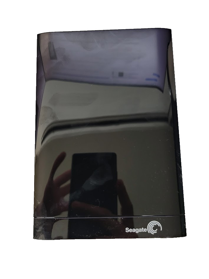 Seagate Desktop External Hard Drive 4TB Model: SRD0SD1 ST4000DM000-1F2168