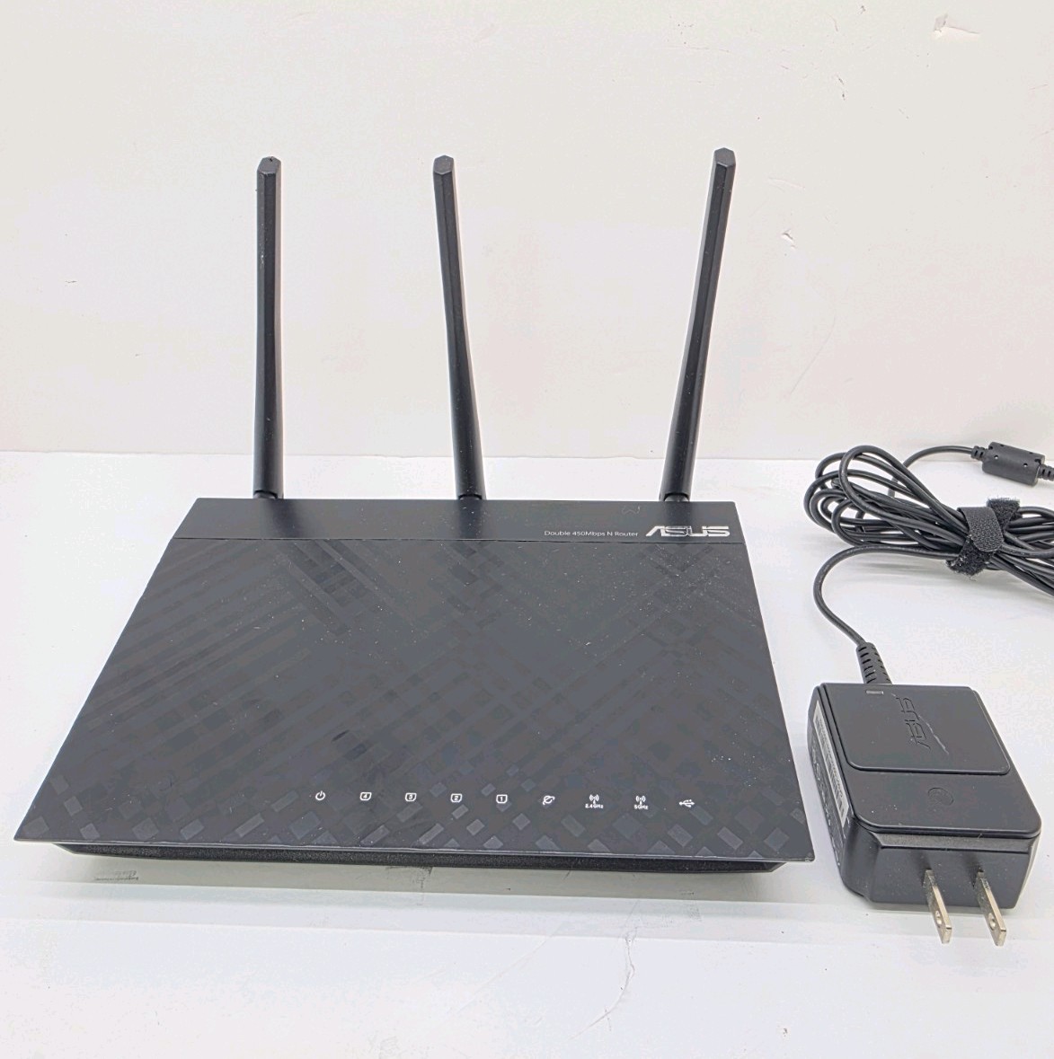 ASUS RT-N66U Dark Knight 450Mbps N Dual-Band Wireless Gigabit Router Black