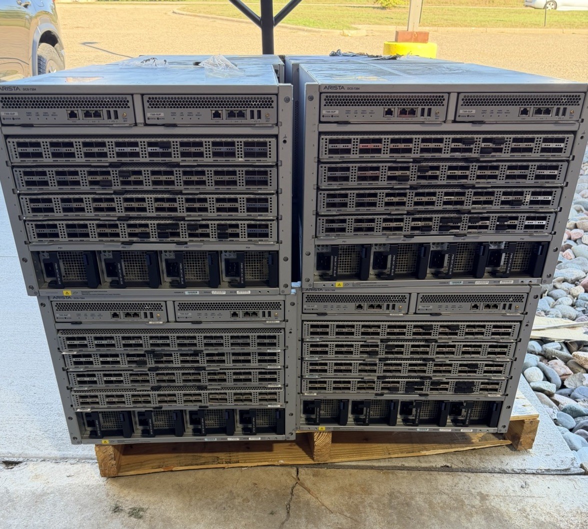 (LOT OF 4) Arista DCS-7304 Chassis WITH SUP’s DCS-7300X-32Q-LC, Power, Fans, Fab