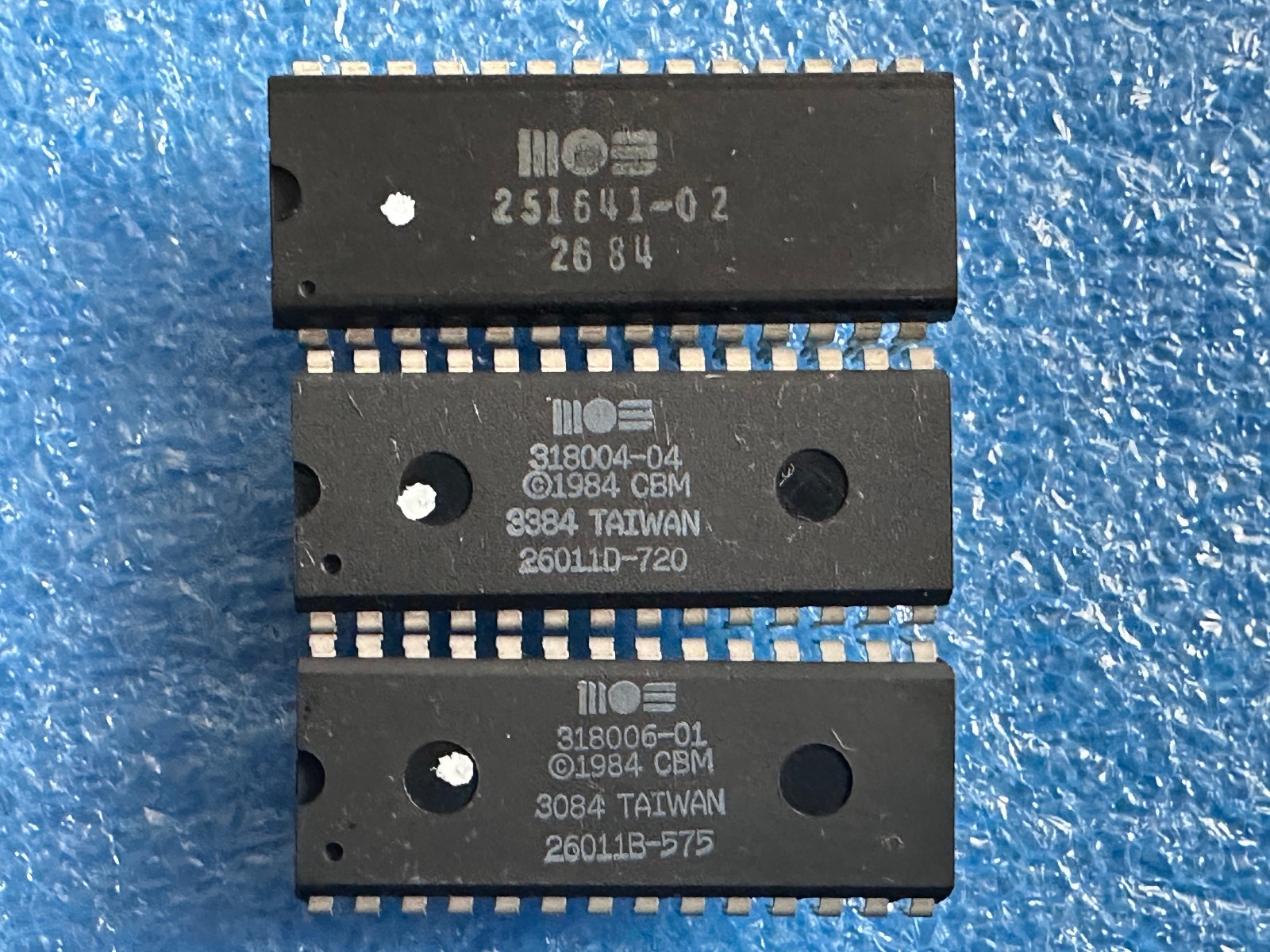 251641-02/318004-04/318006-01 CHIP For Commodore 16/116 #01 26