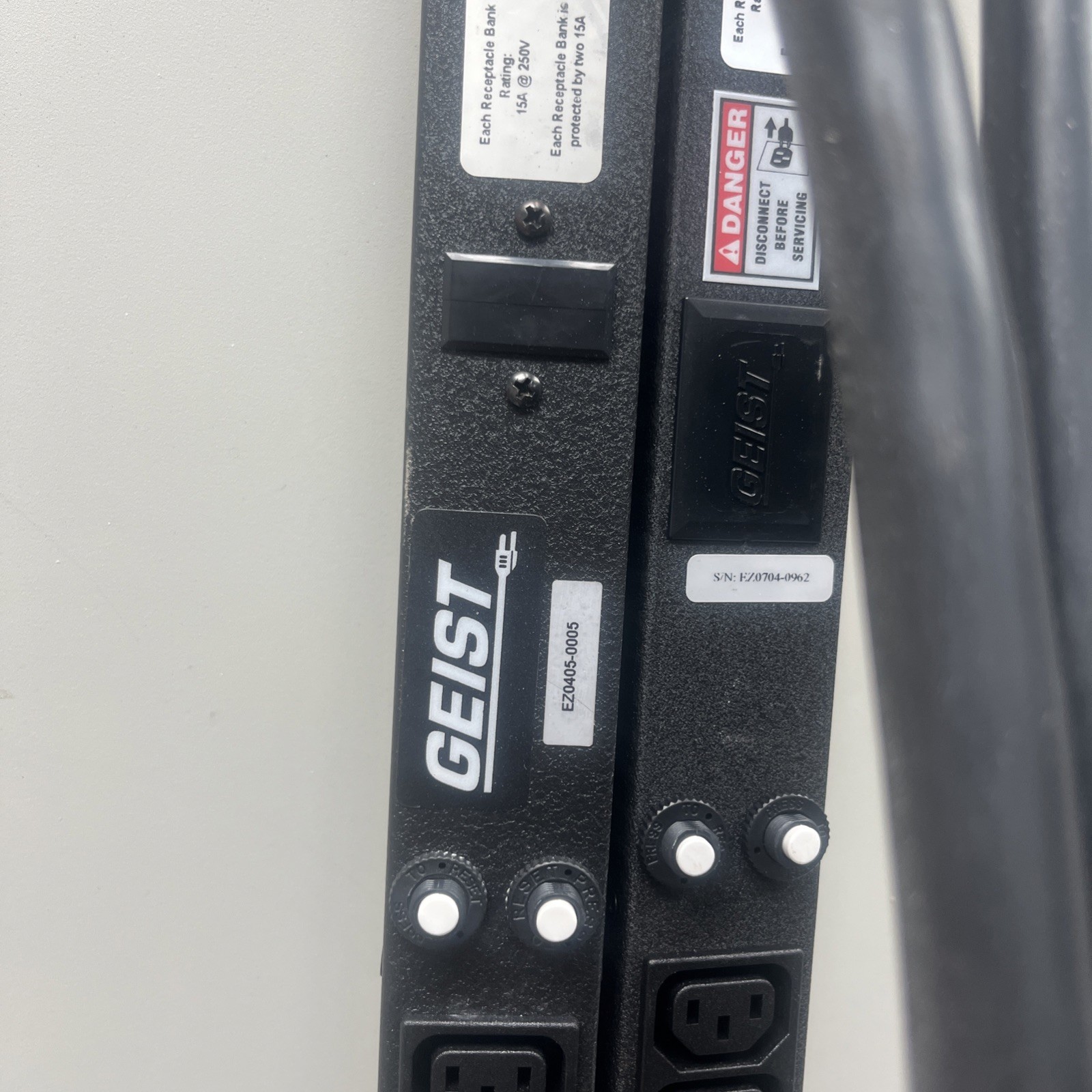  2 Geist VREBCN240-103C13TL6  PDU 66" 30A 208V (24)-C13 Outlets